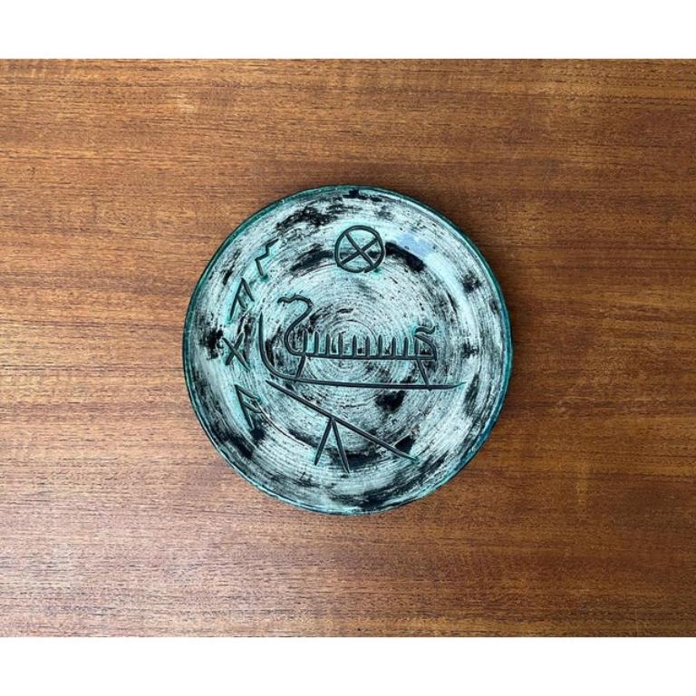 Handgefertigter Wandteller aus Keramik aus der Mitte des Jahrhunderts mit Viking-Designs von Arol, 1960er Jahre im Angebot 6