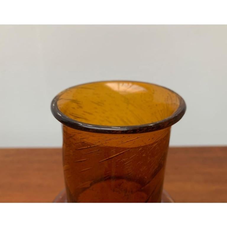 Mid-Century moderno Vaso di vetro fatto a mano di metà secolo, 20° secolo in vendita
