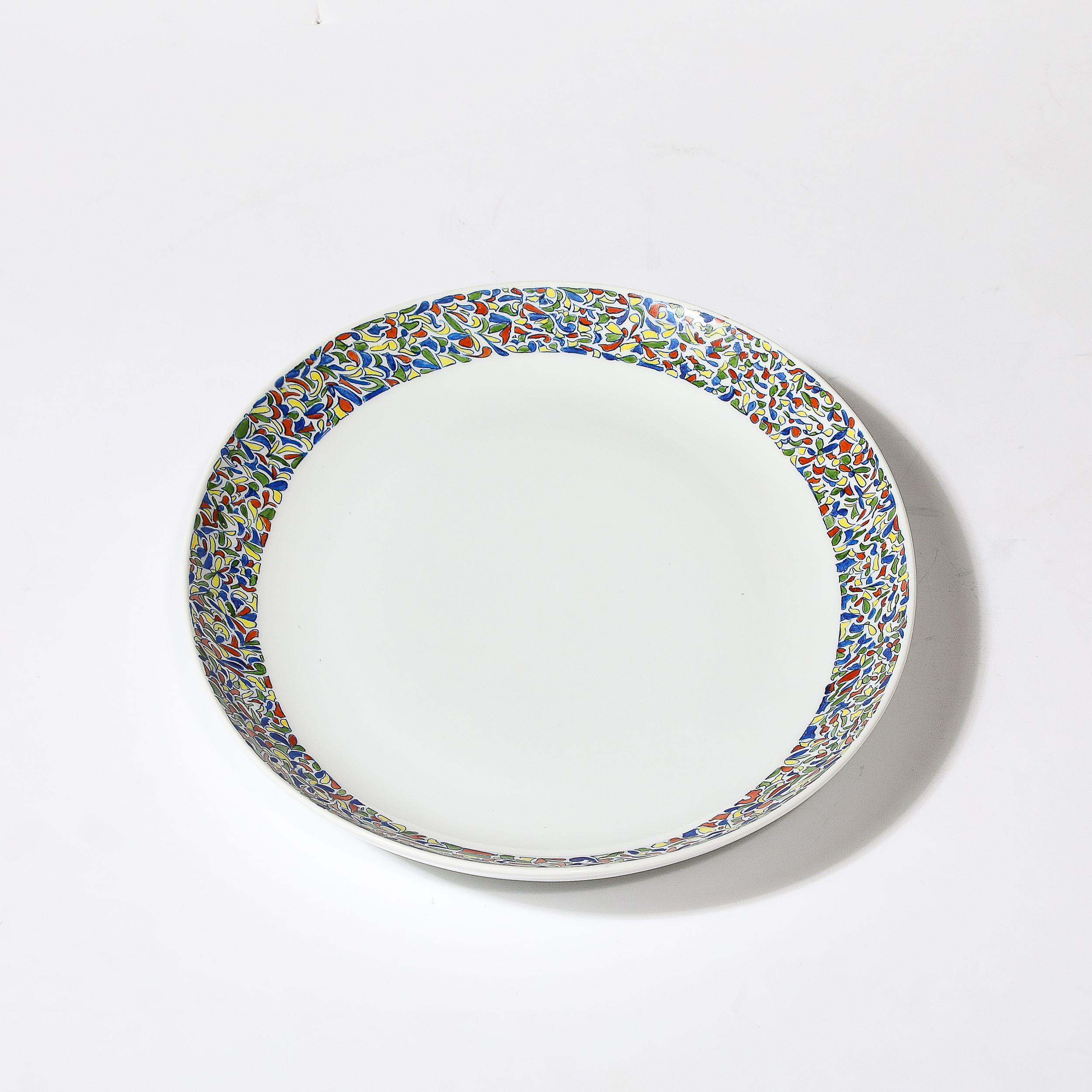 Plat en porcelaine peint à la main au milieu du siècle, provenant de la propriété de Palm Beach, Pauline Trigère en vente 3