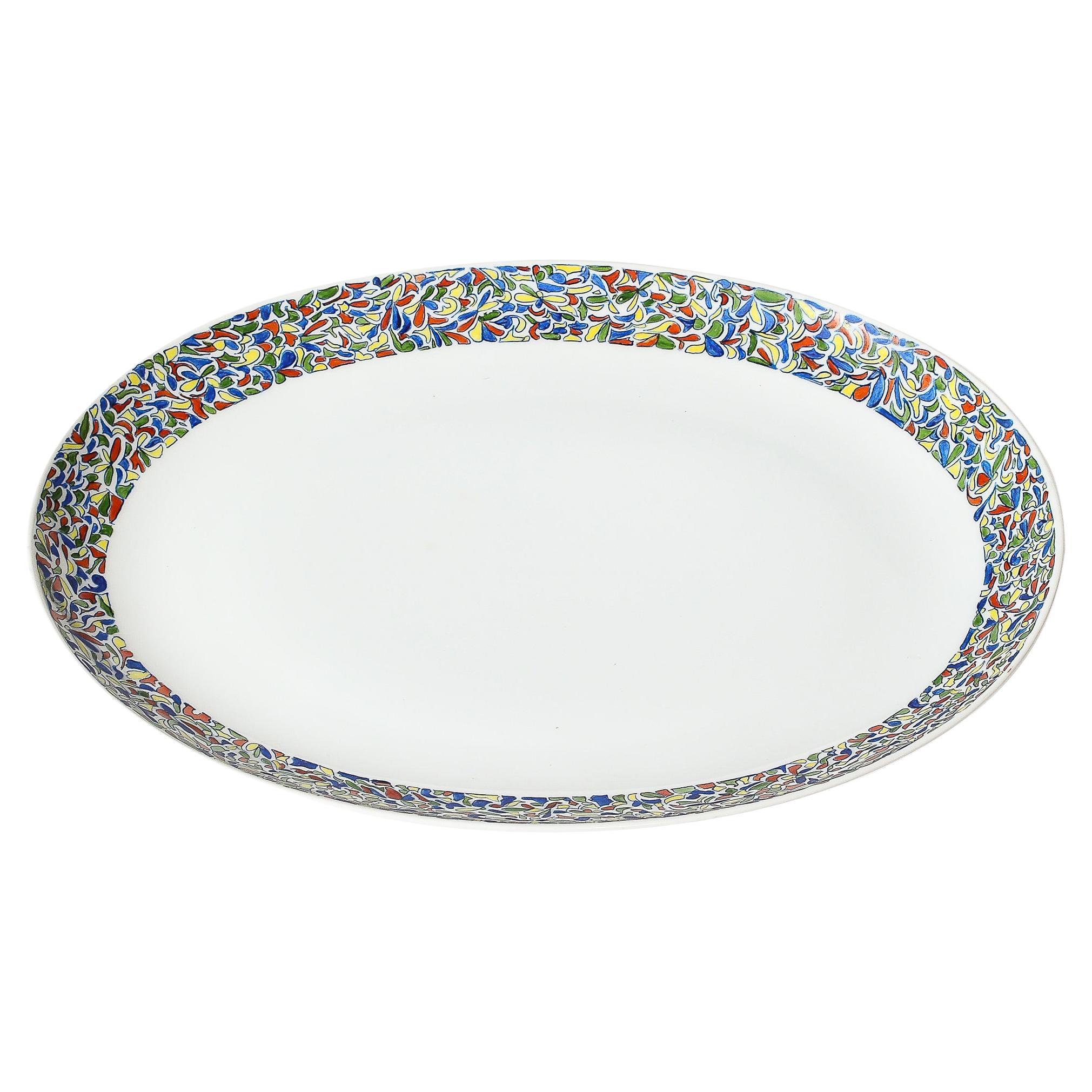 Plat en porcelaine peint à la main au milieu du siècle, provenant de la propriété de Palm Beach, Pauline Trigère en vente