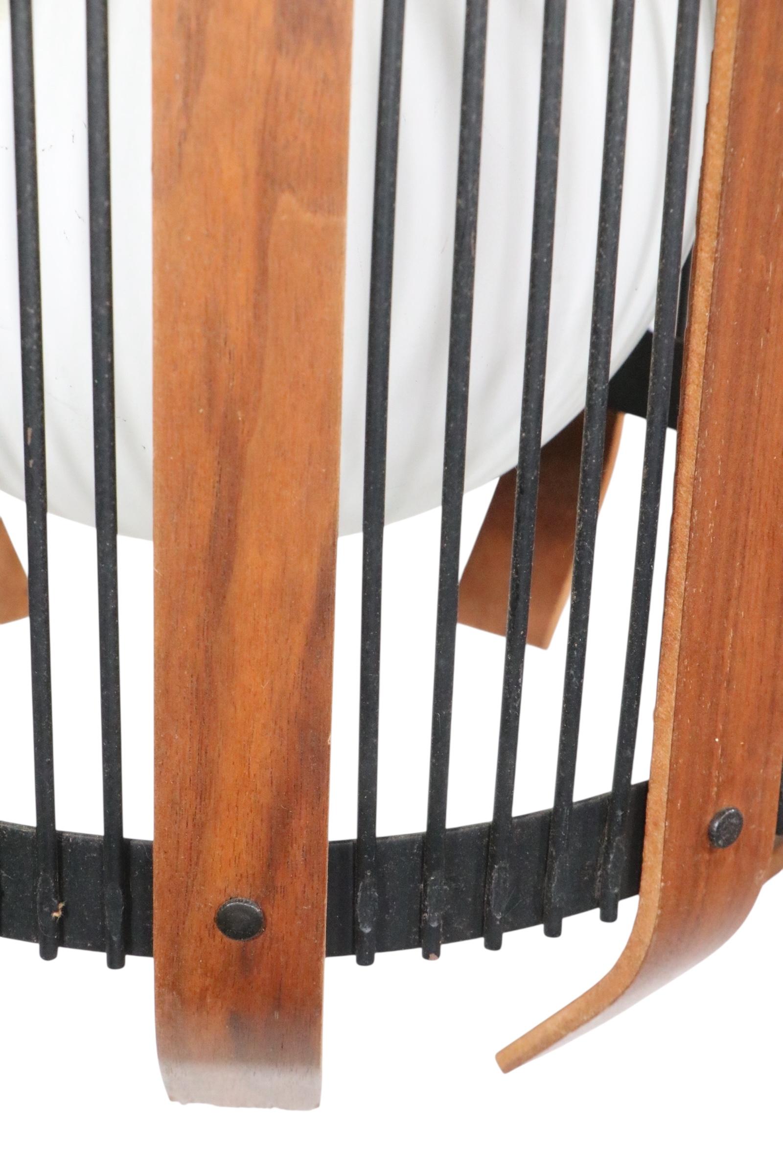 Lampadario a gabbia sospeso di metà secolo, anni '50 ca. in vendita 11