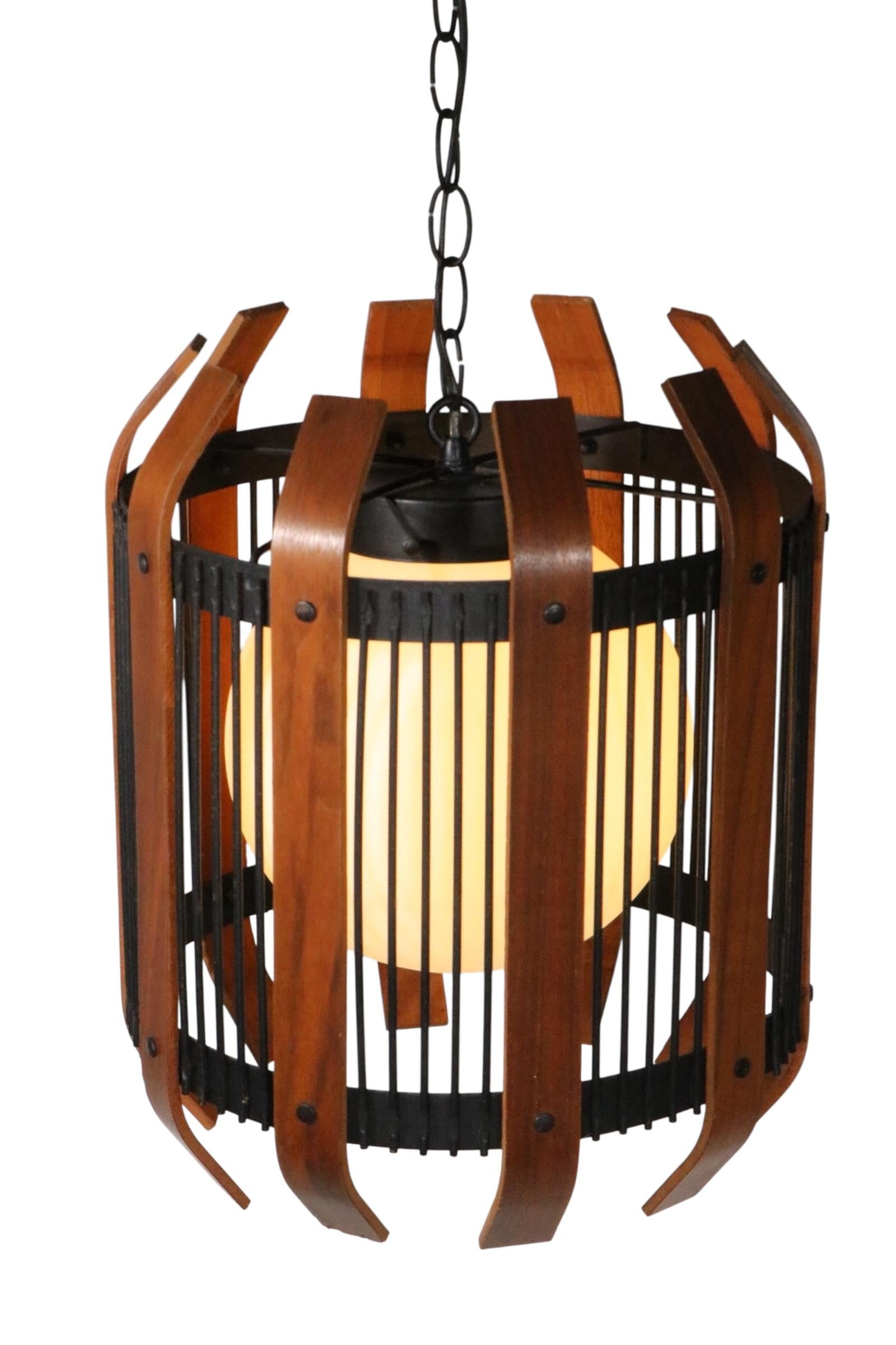 Lampadario a gabbia sospeso di metà secolo, anni '50 ca. in vendita 13