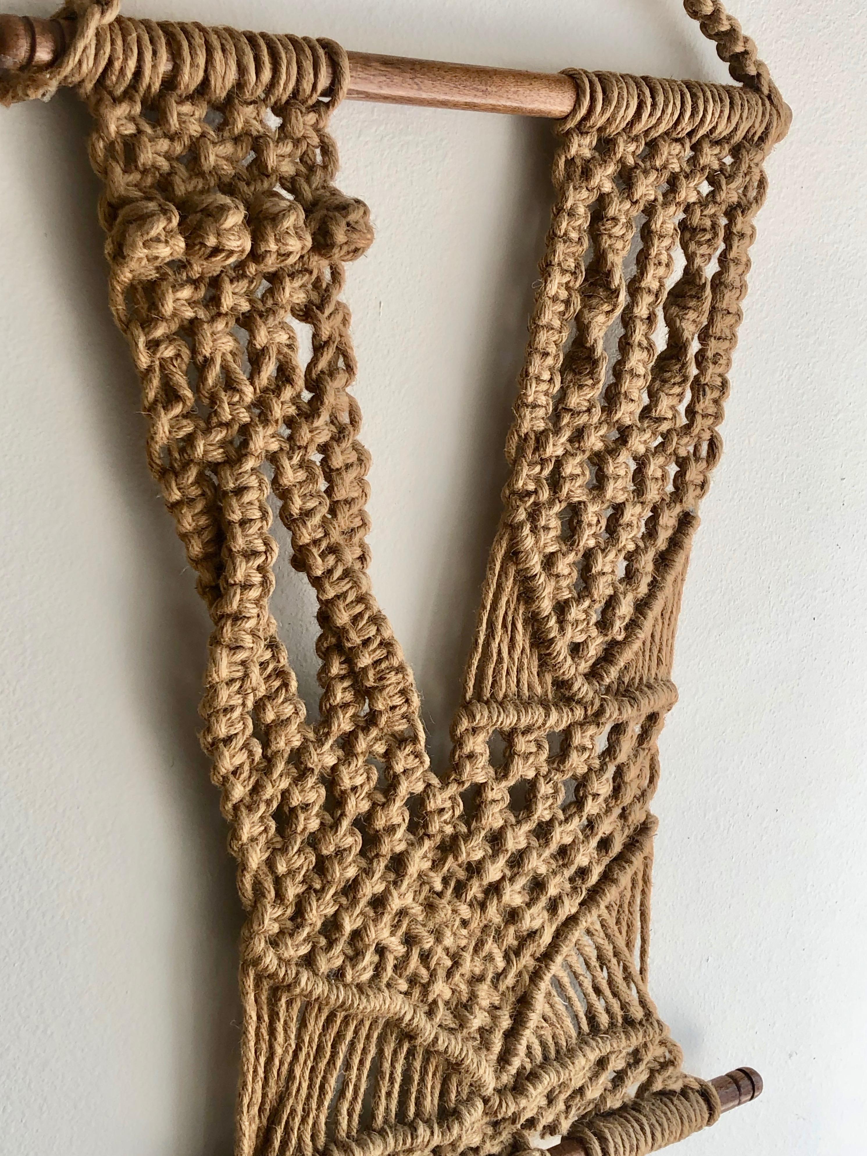Midcentury Hanging Fiber Art In Good Condition For Sale In Denton, TX