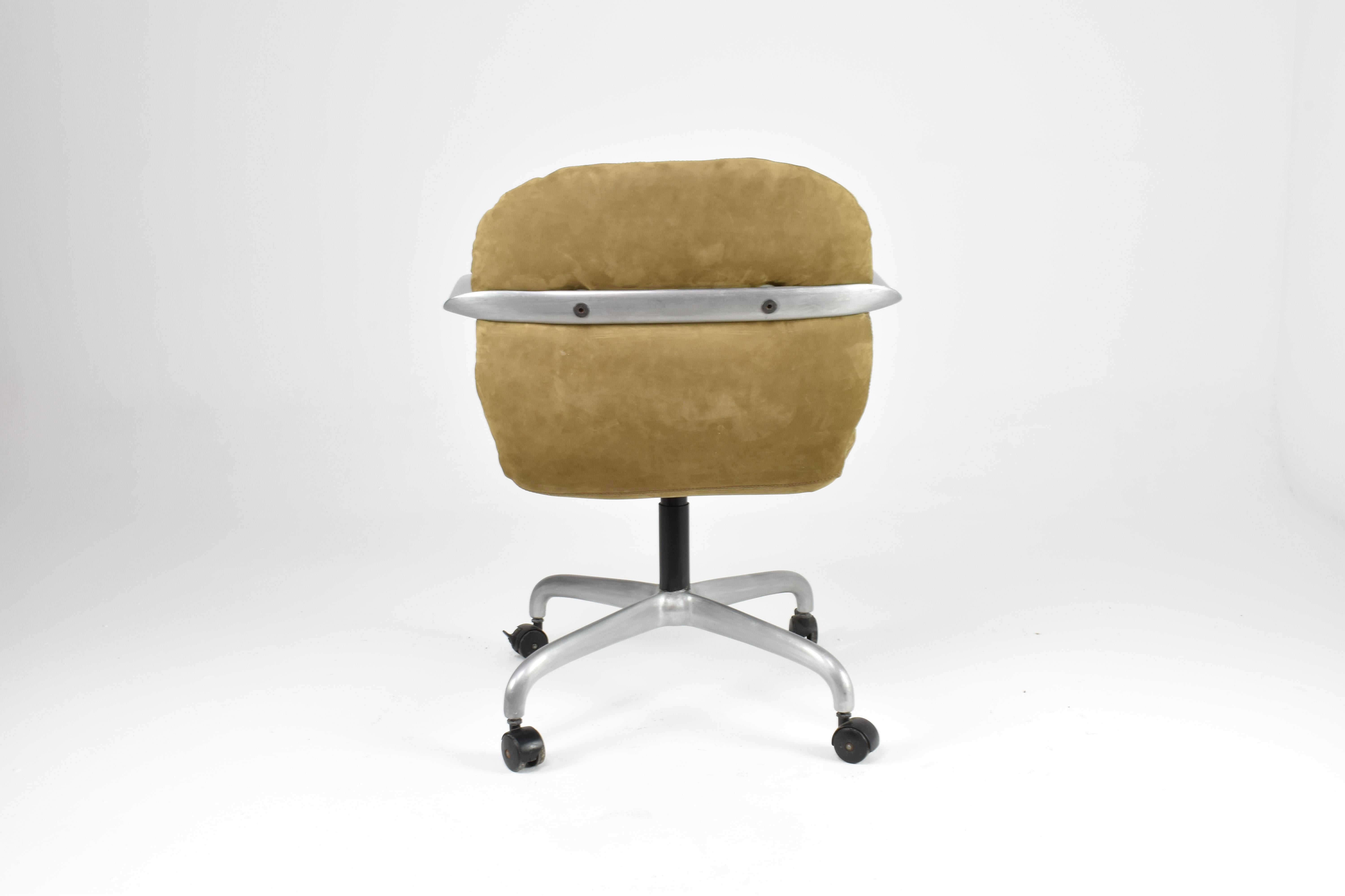 Sedia da ufficio in velluto di metà secolo Hannah Morrison per Knoll, anni '50 in vendita 3