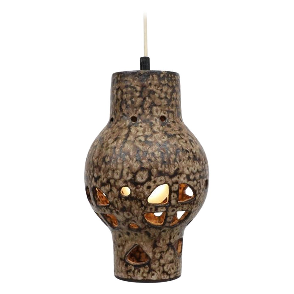 Lampada a sospensione in ceramica di metà secolo Hannie Mein, realizzata a mano, con design intagliato