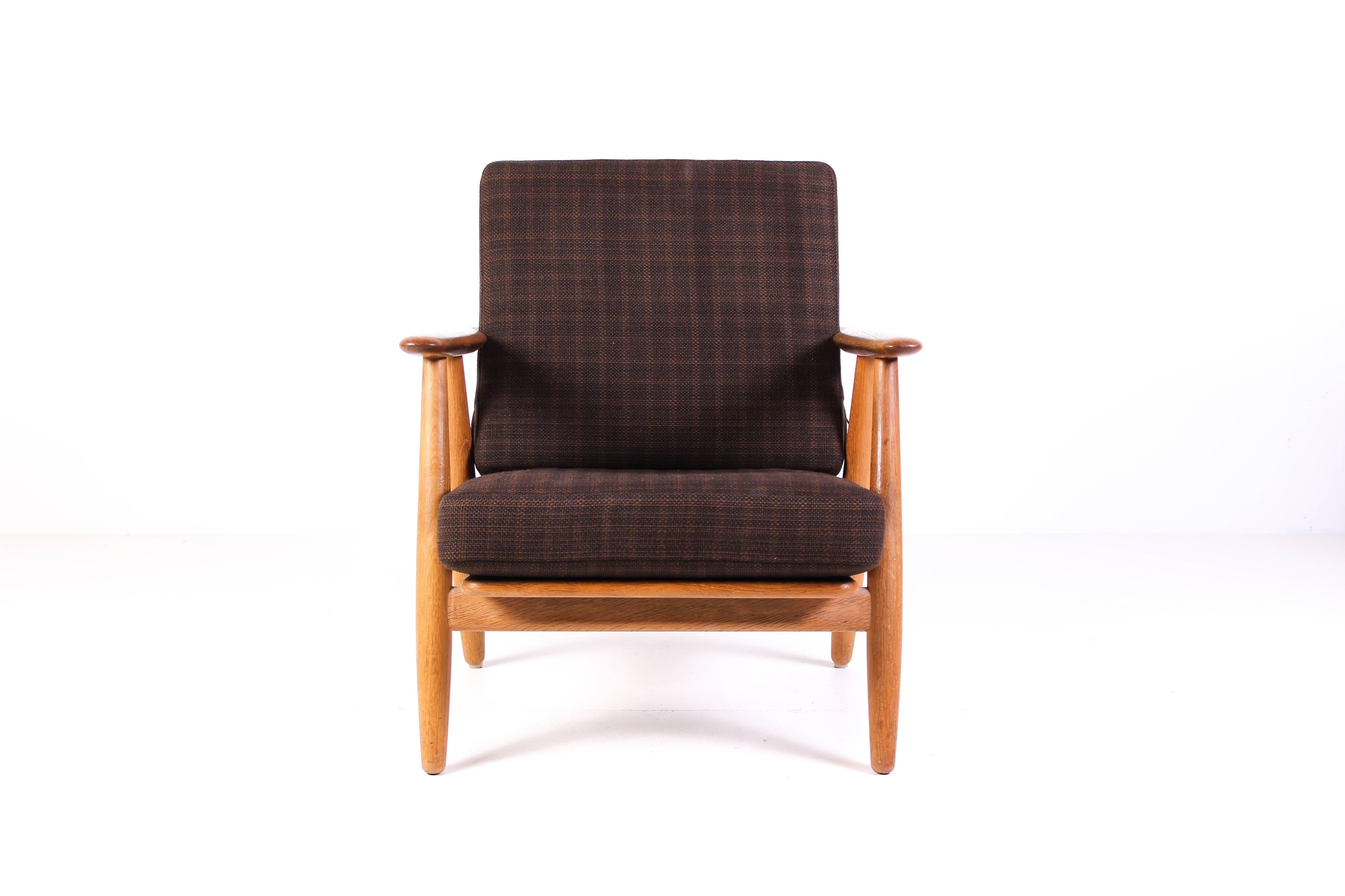 Hans J Wenger easy chair produced by Danish manufacturer GETAMA. The model is called GE-240 but is better known as the 