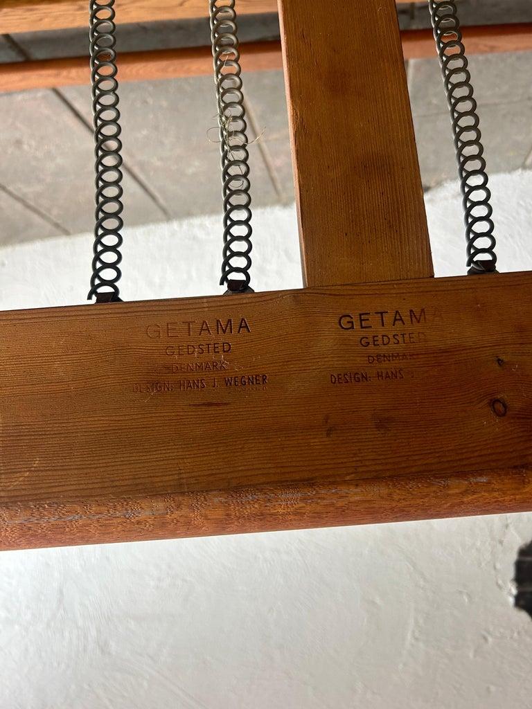 Mid century Hans Wegner Sofa GE-236/4 GETAMA Solid Oak Frame For Sale 2