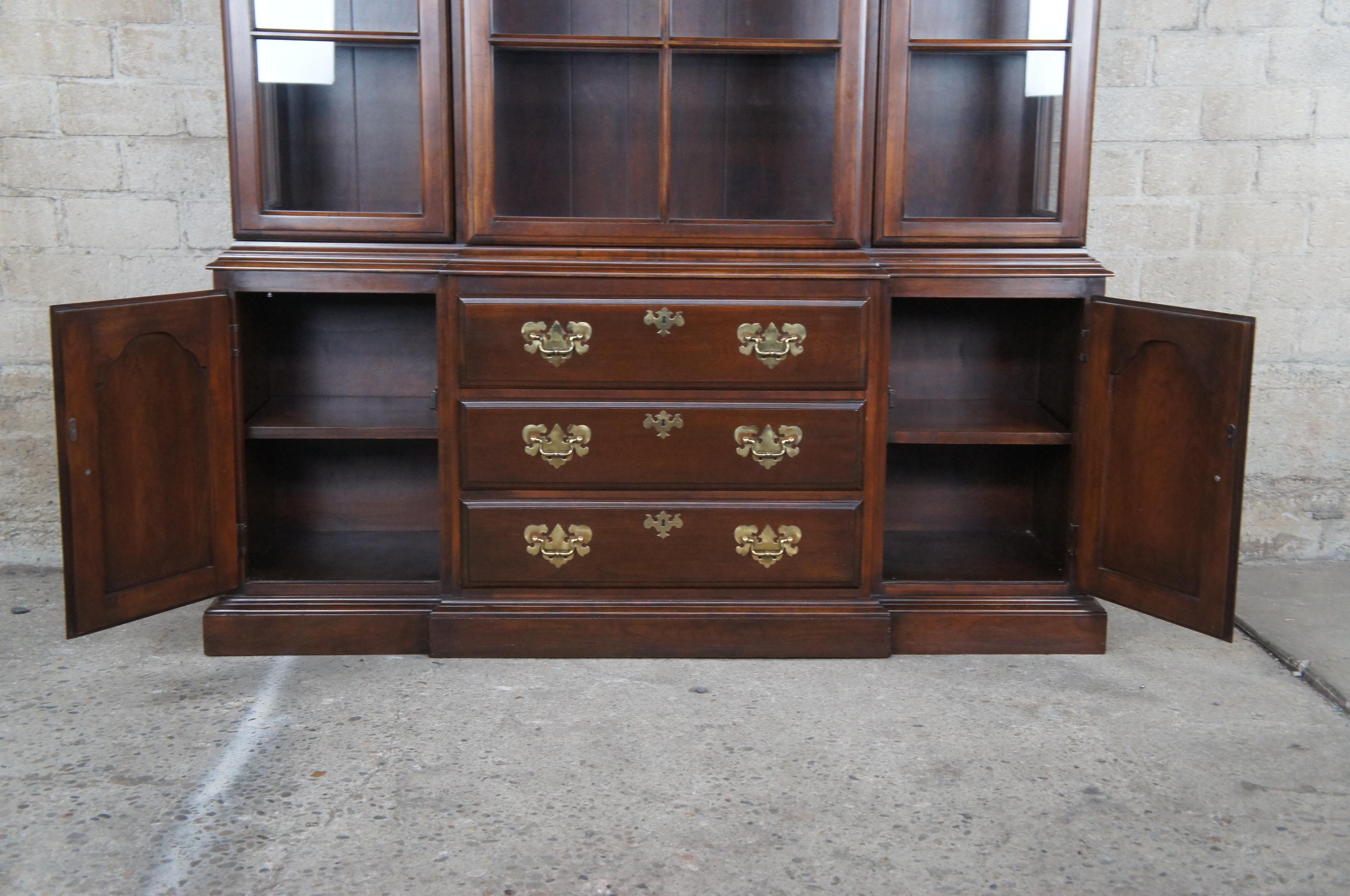 Mid Century Harden Solid Cherry Queen Anne Breakfront China Display Cabinet 1958 1