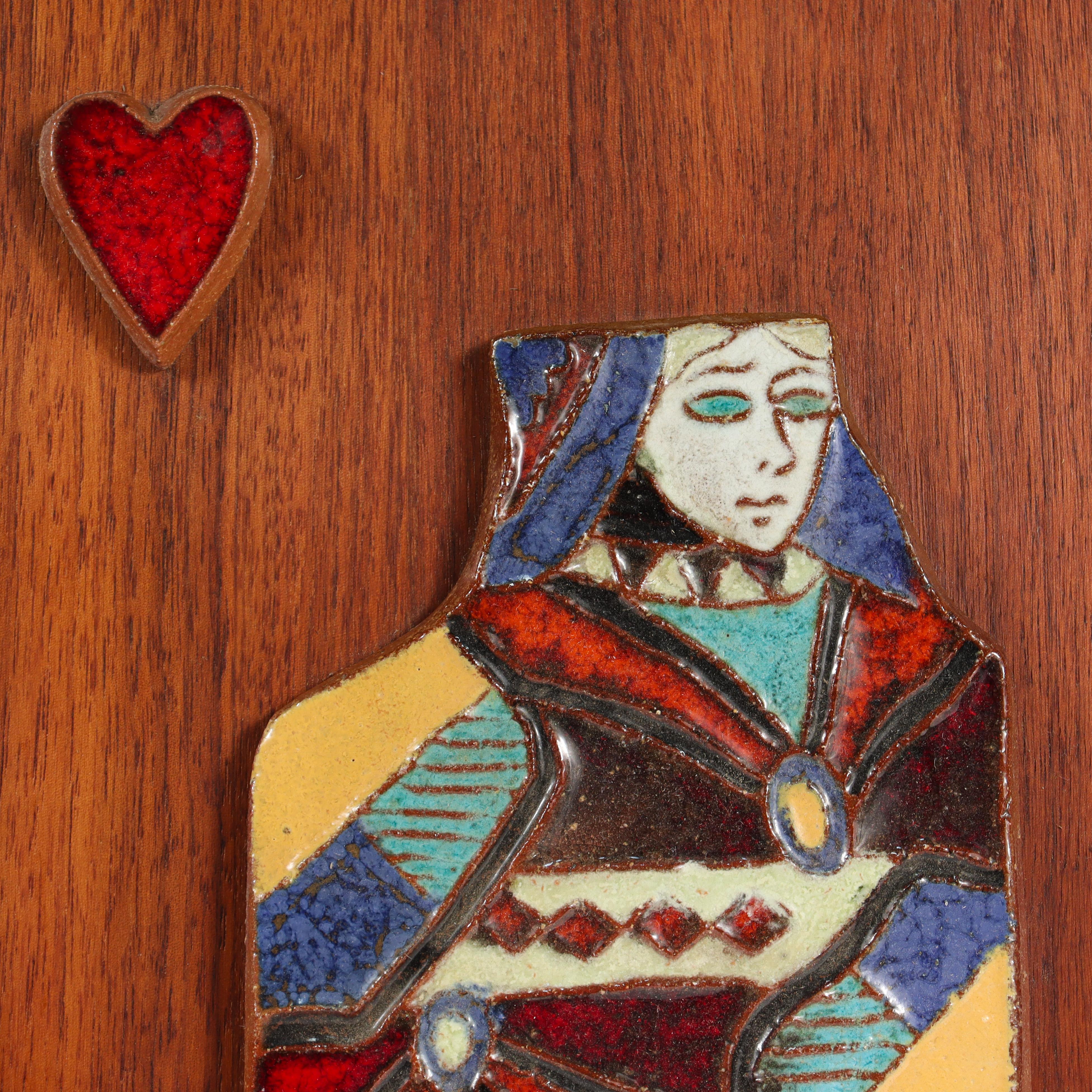 Harris Strong Queen of Hearts, carreaux de poterie de poker du milieu du siècle dernier représentant des cartes de poker en vente 2