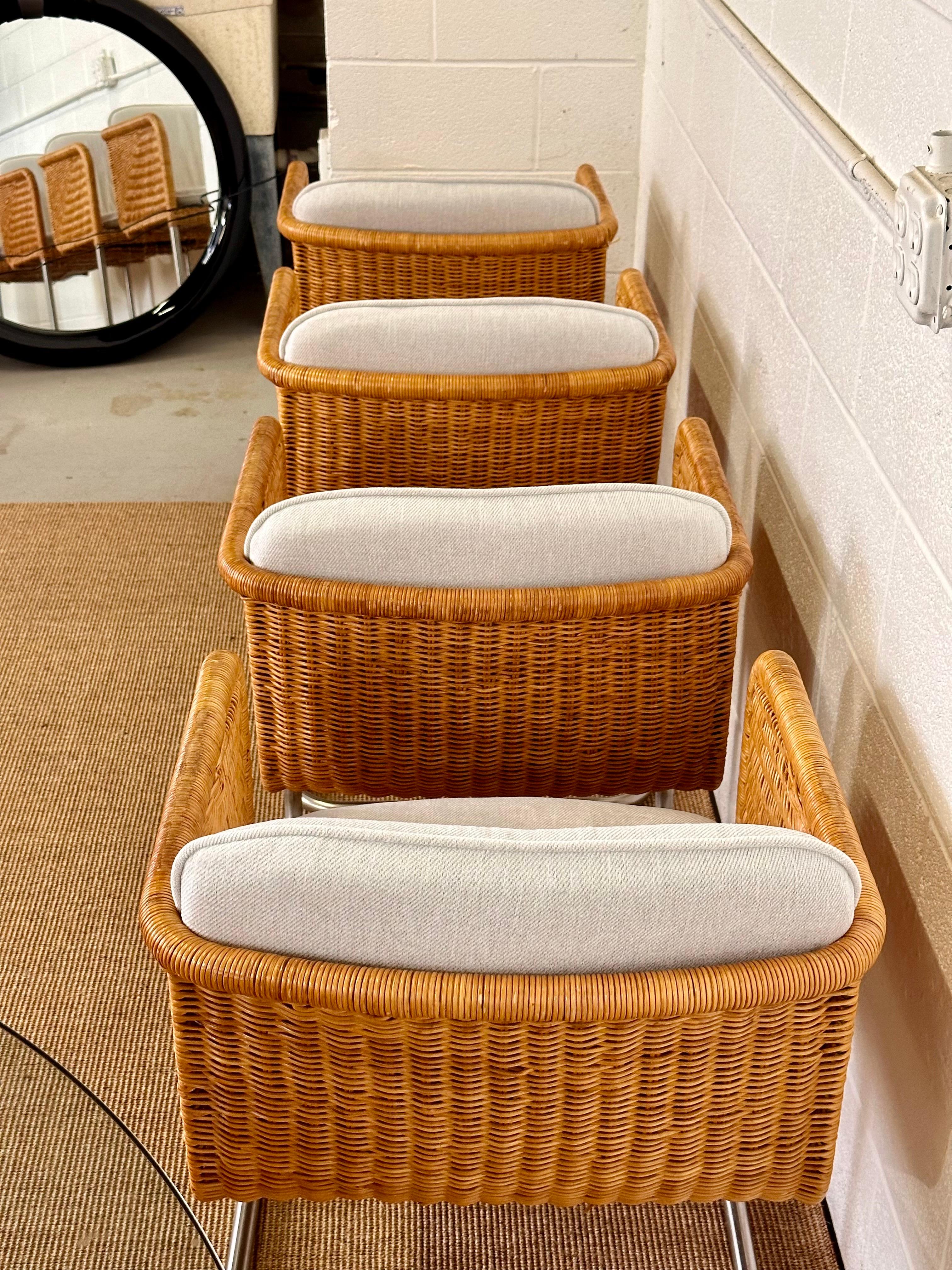 Mid-Century Harvey Probber D43 Wicker Bucket Chairs and Dining Table - Set of 5 2