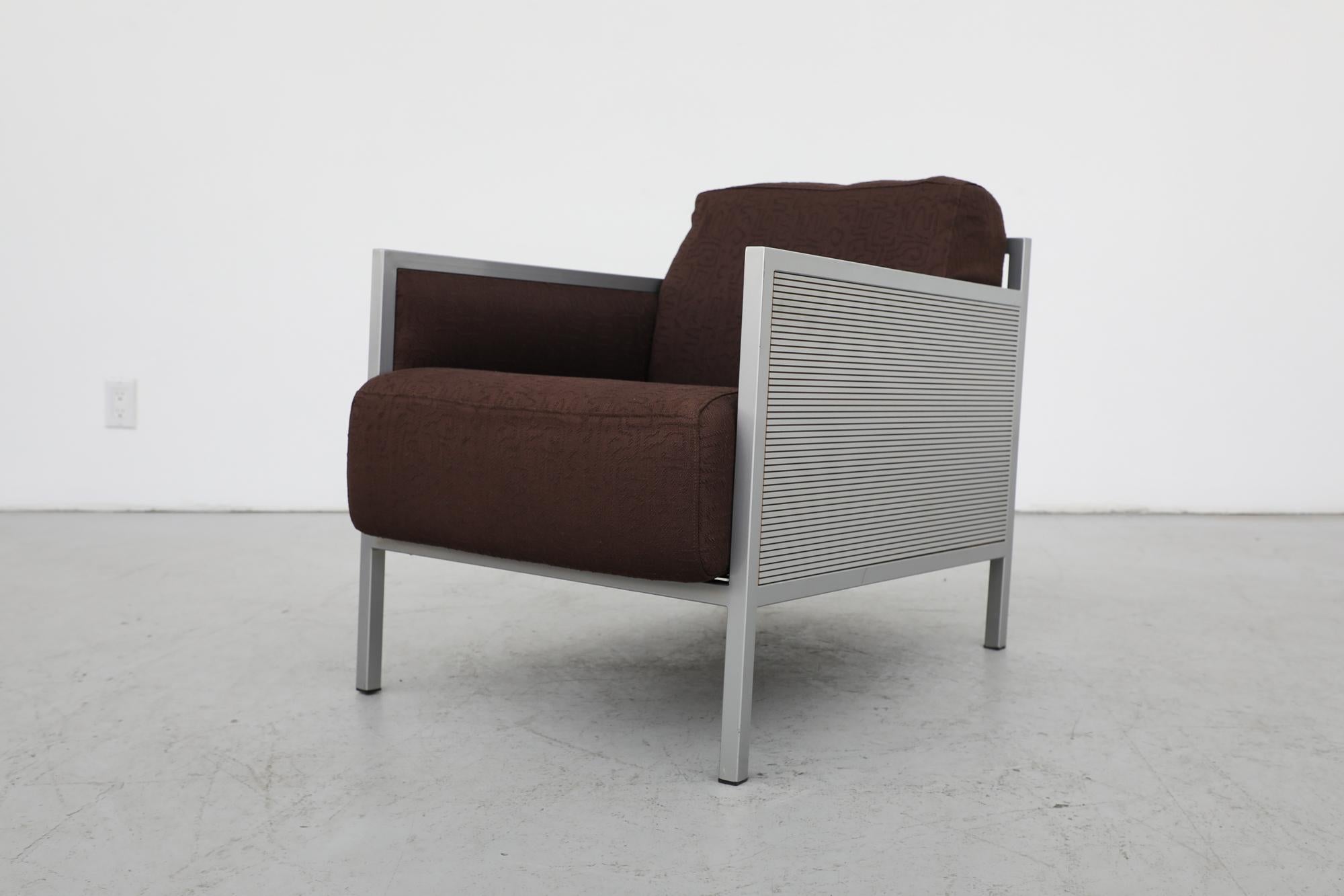 Mid-Century Harvink Lounge Chair w/ Ribbed Metal Sides & Brown Textured Fabric For Sale 12