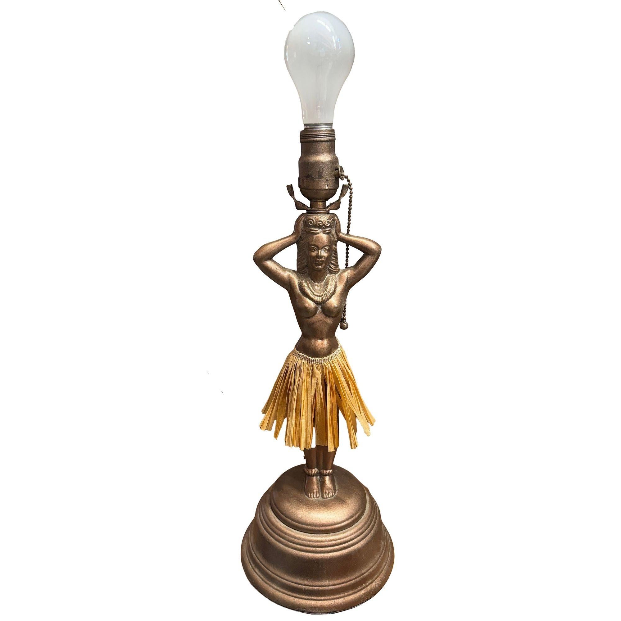 Mid-Century moderno Lampada da tavolo hawaiana di metà secolo 