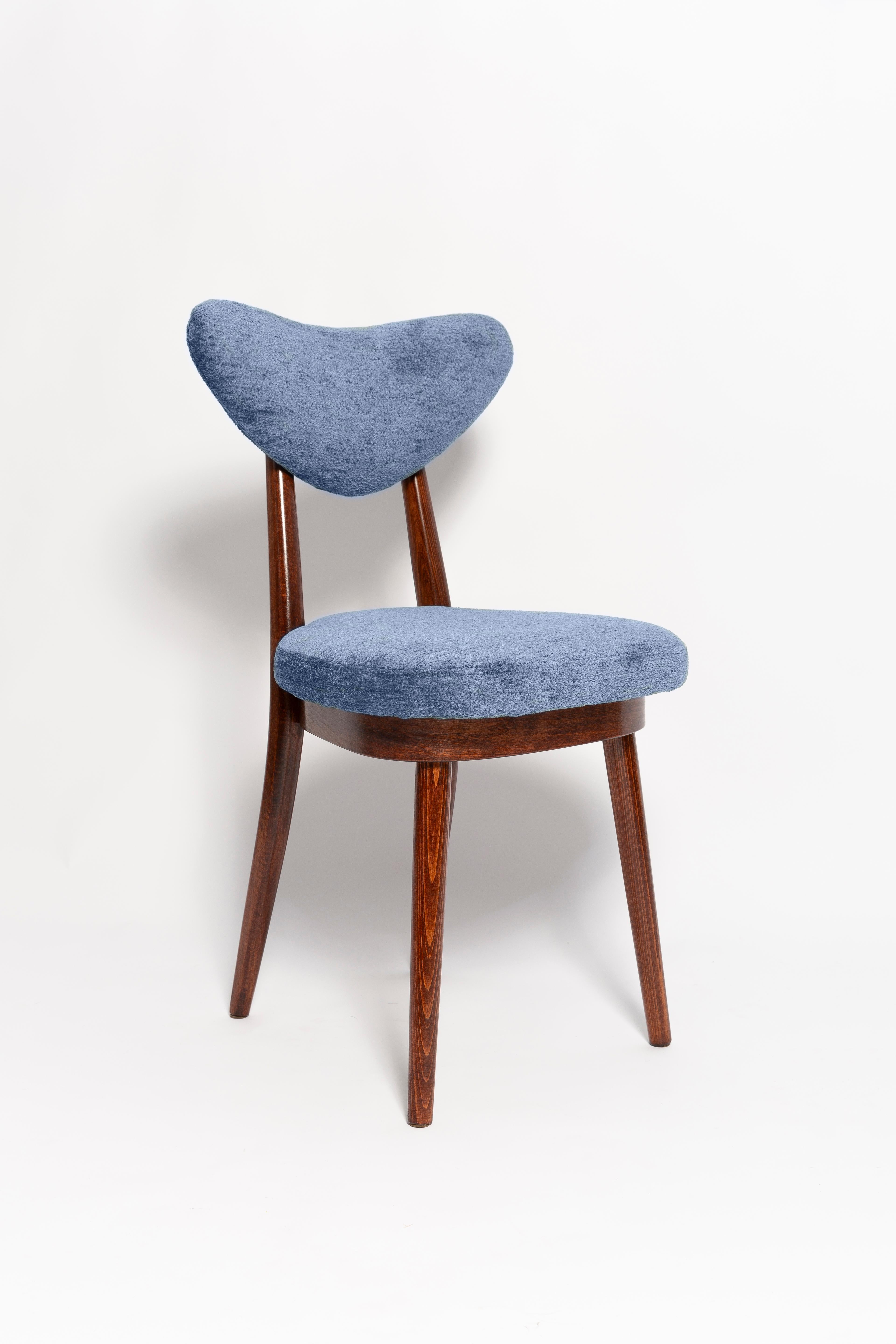 Mid Century Heart Chair and Stool, Blue Velvet, Dark Wood, Europe 1960s In Excellent Condition For Sale In 05-080 Hornowek, PL