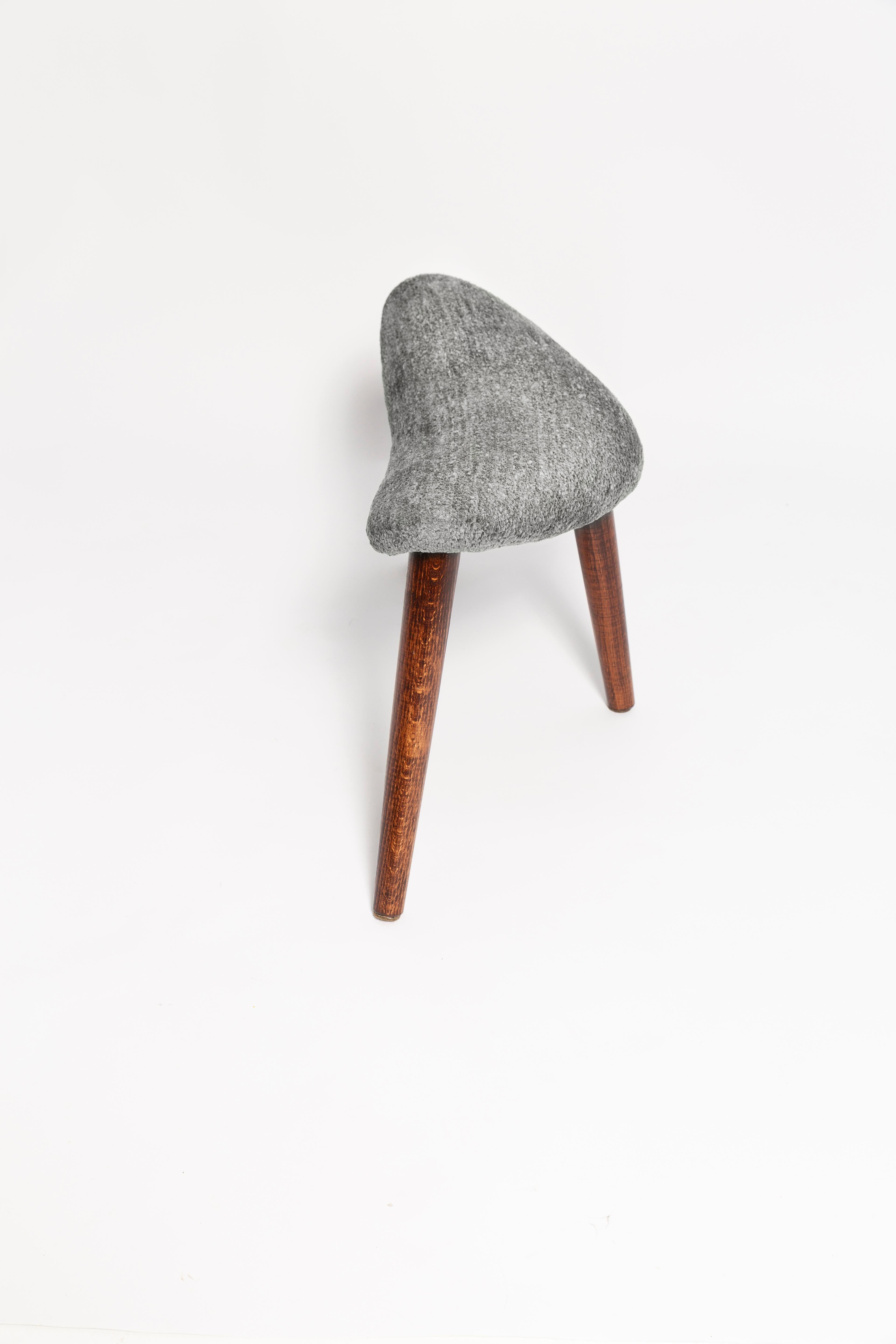 Mid Century Heart Chair and Stool, Gray Velvet, Dark Wood, Europe 1960s For Sale 7