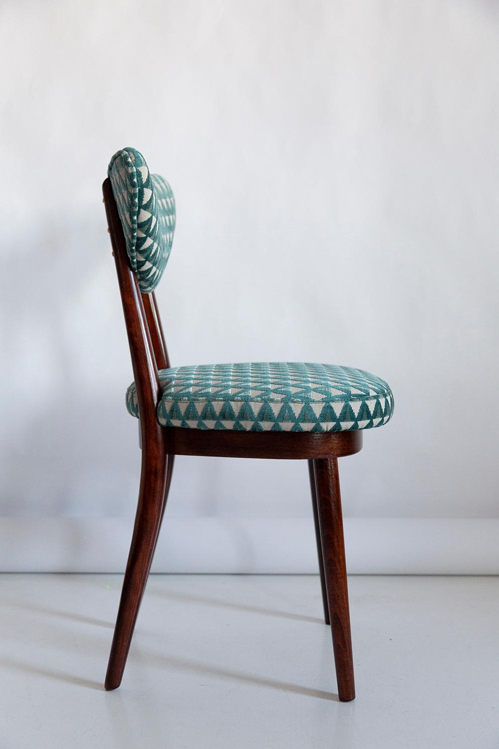 Mid-Century Heart Chair in Amuleto Green Velvet, Europe, 1960s For Sale 2