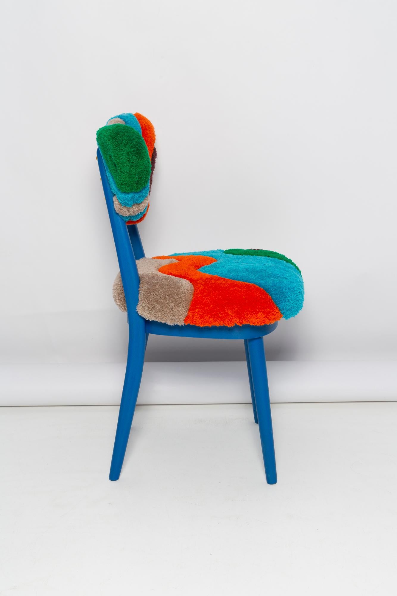 Polacco Sedia a cuore di metà secolo in lana blu e verde con trapuntatura a mano, Europa, Polonia, anni '60 in vendita