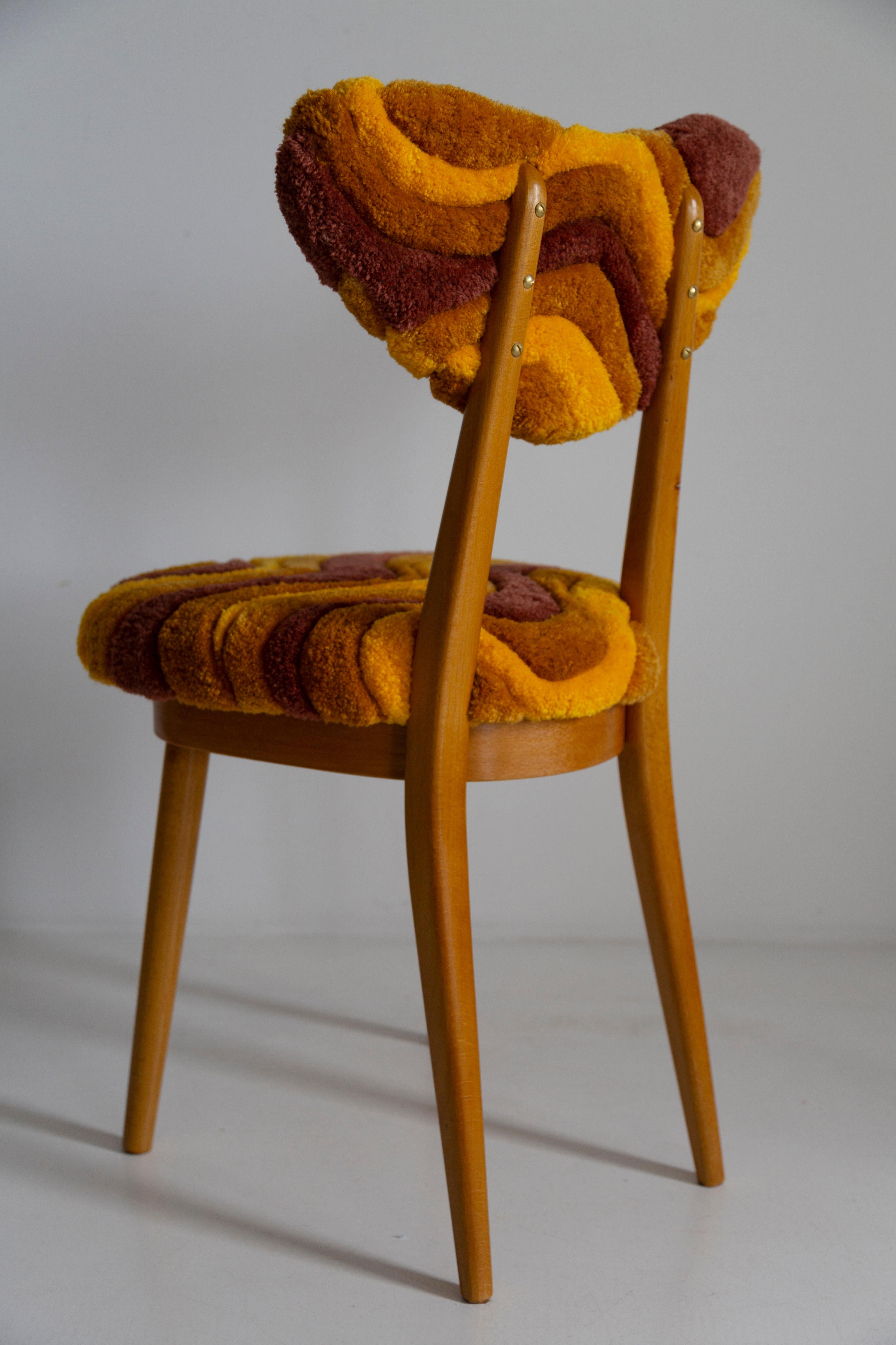 Mid Century Heart Chair in Hand Tufting Yellow Wool, Europe, Poland, 1960s For Sale 2