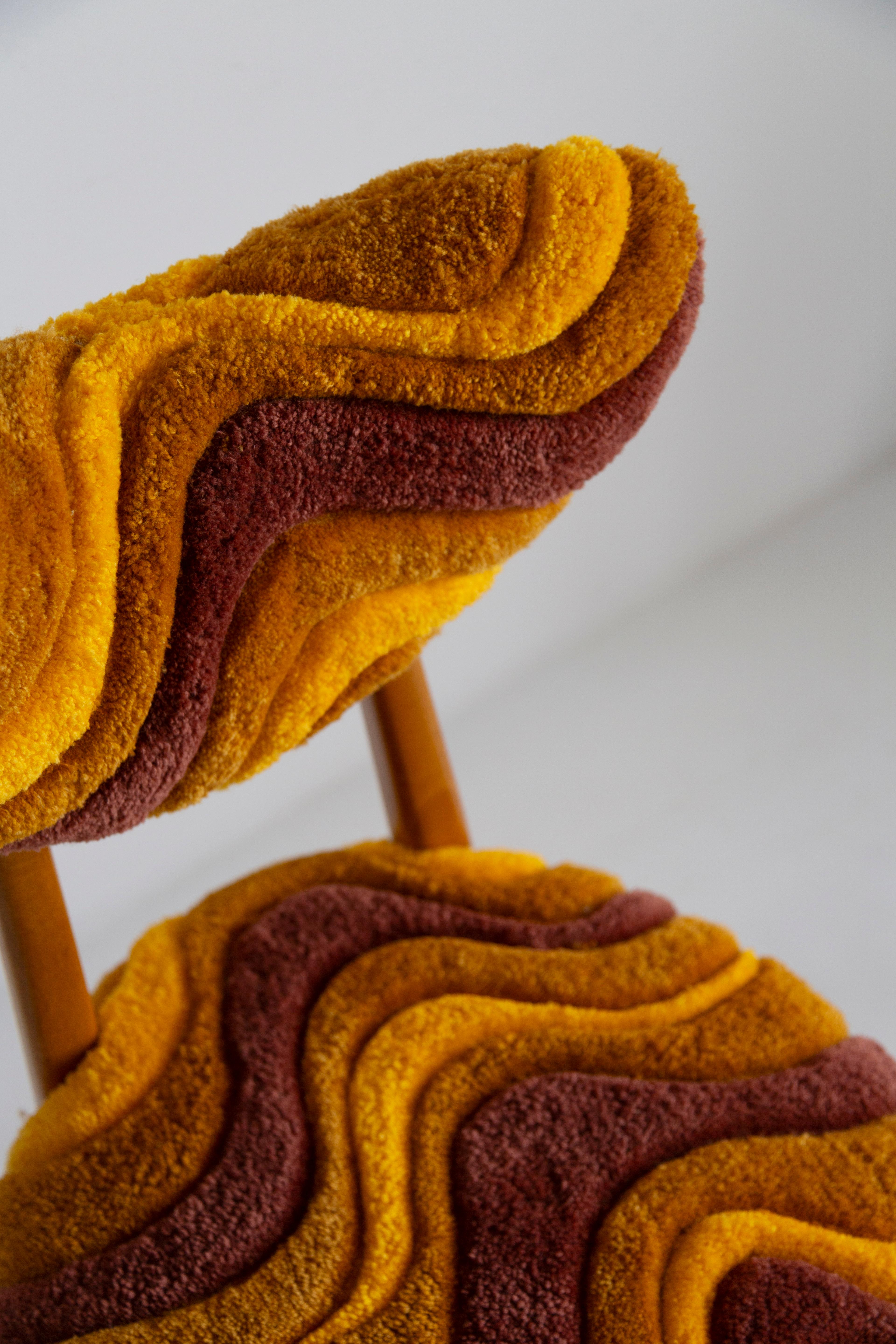 Mid Century Heart Chair in Hand Tufting Yellow Wool, Europe, Poland, 1960s For Sale 4