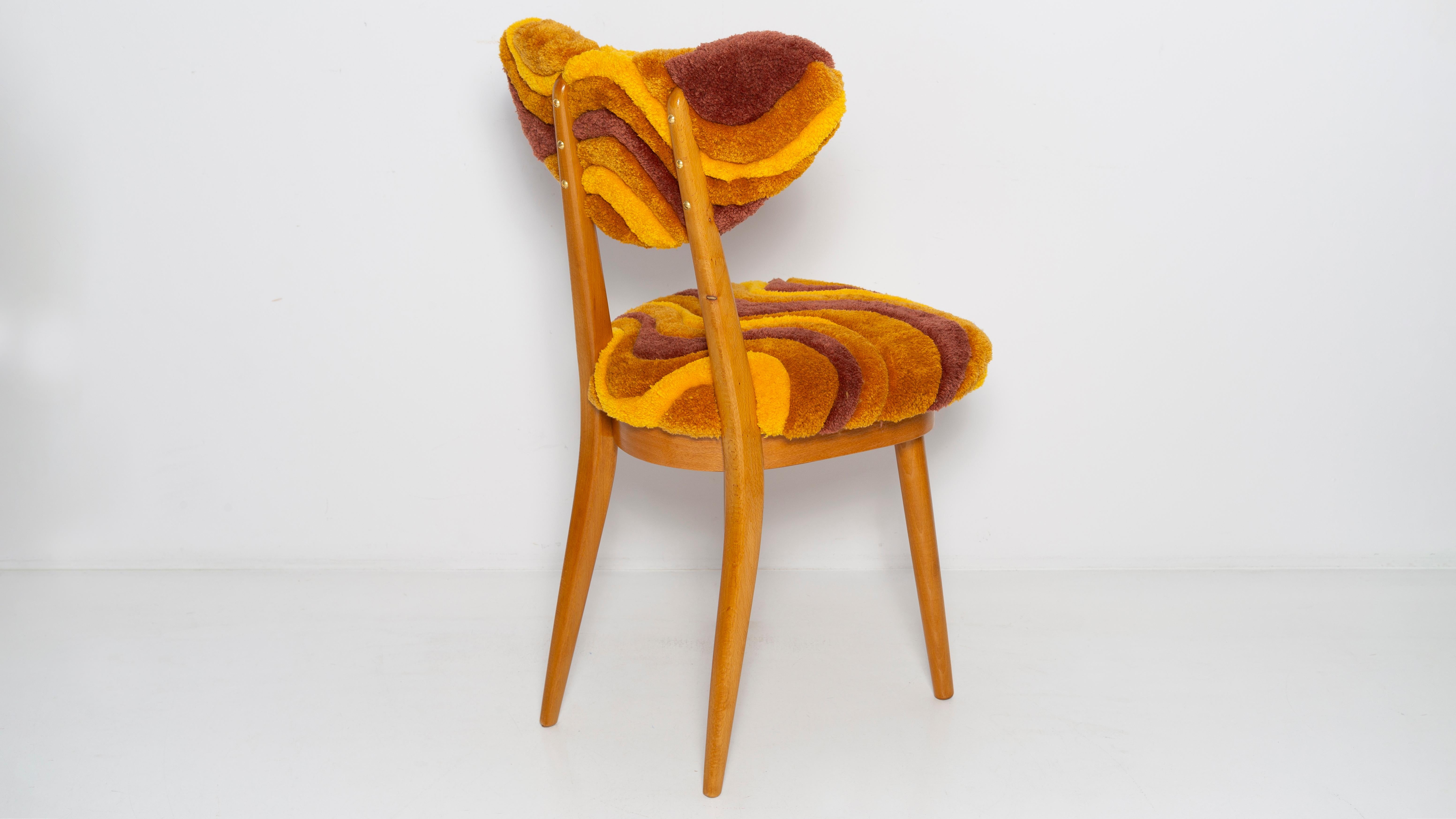 Hand-Crafted Mid Century Heart Chair in Hand Tufting Yellow Wool, Europe, Poland, 1960s For Sale