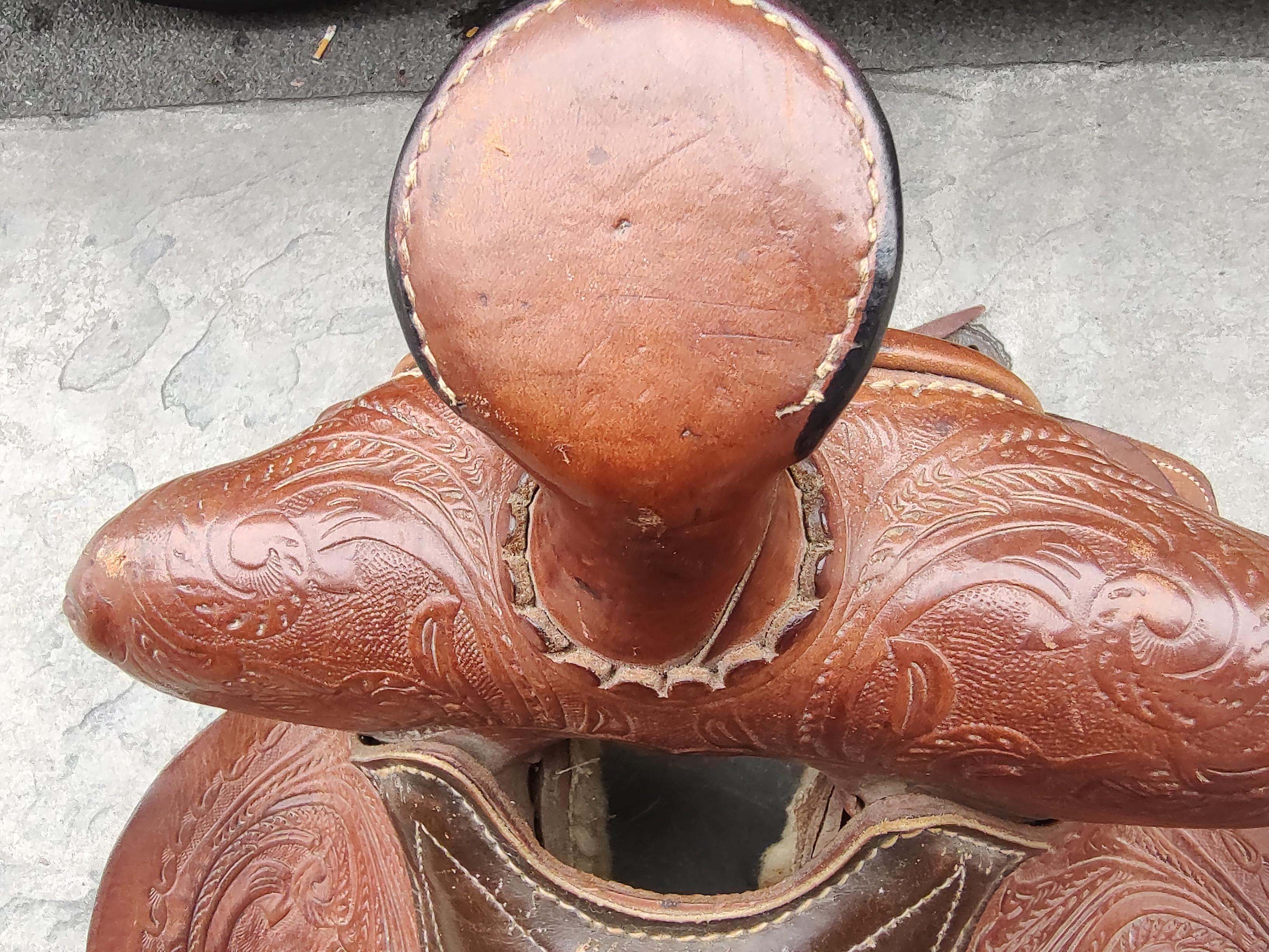 Embossed Mid Century Heavily Tooled Western Leather Saddle For Sale