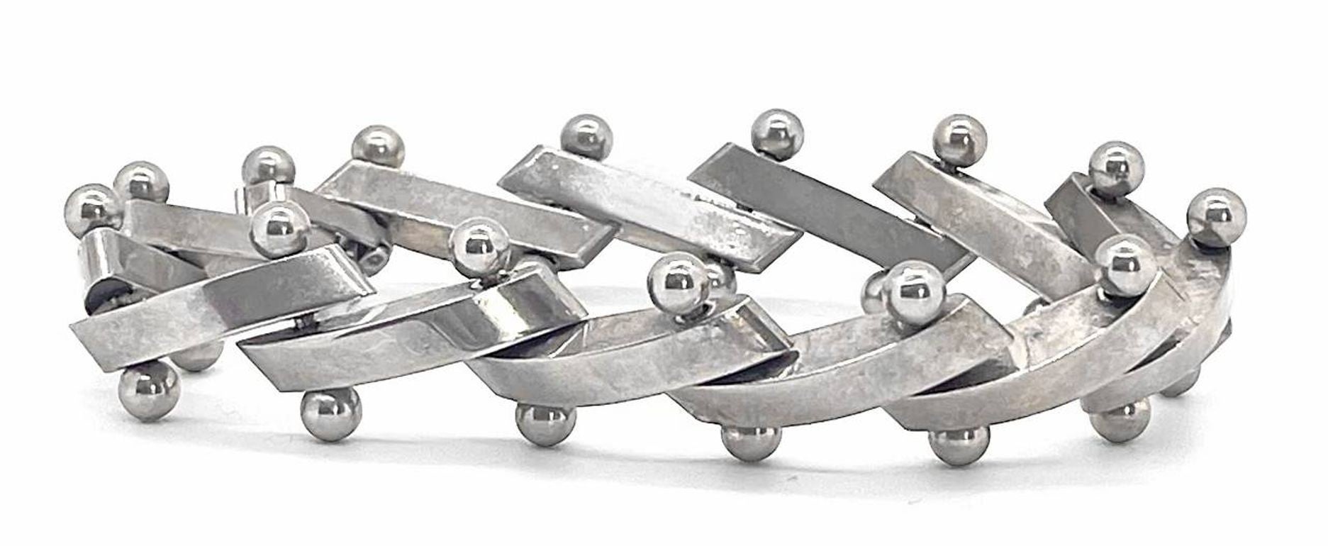 Mid-Century Heavy 925 Sterling Silver "Zig-Zag" Nuts Balls Links Bar Bracelet For Sale