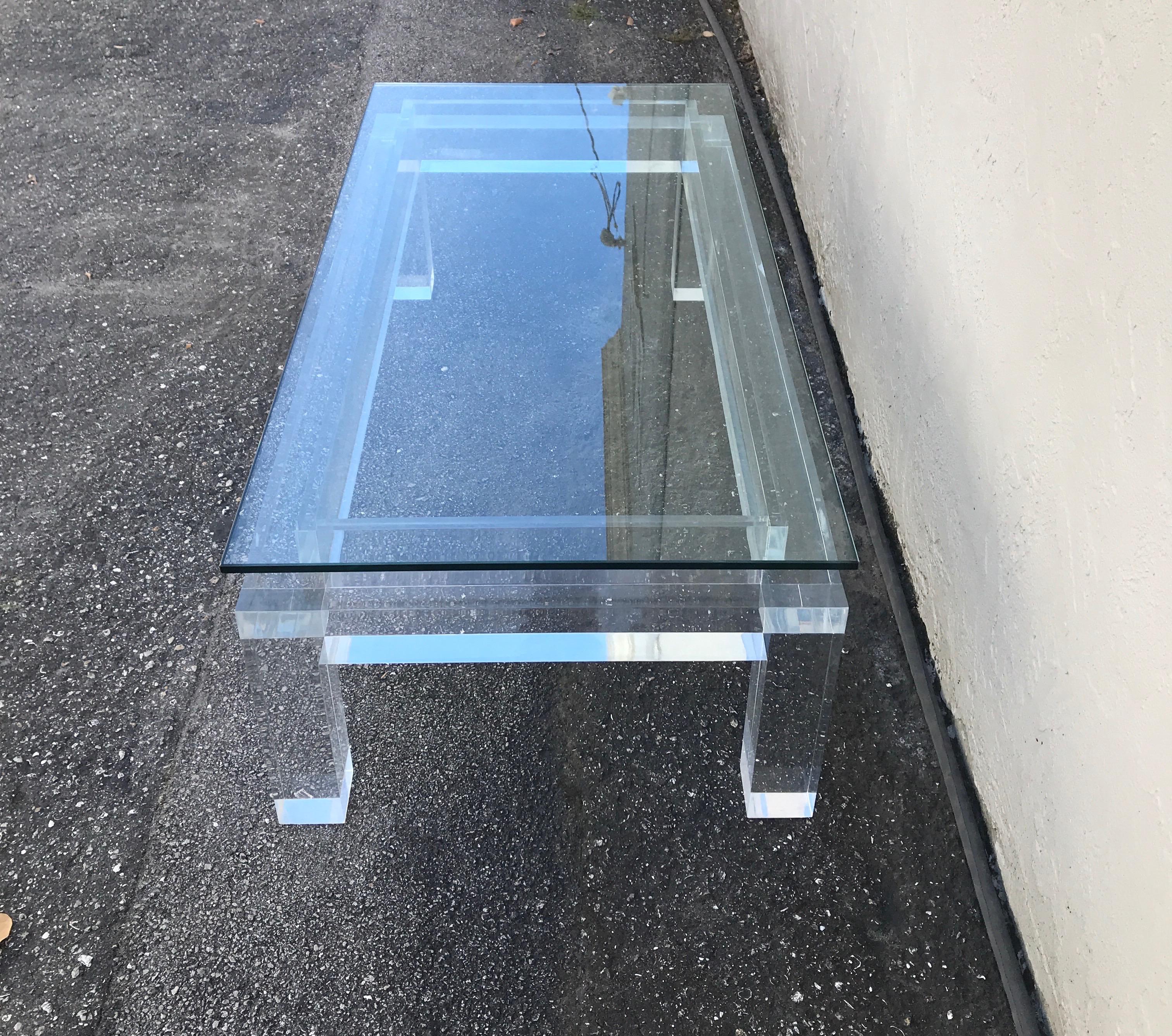 Mid Century Heavy Lucite Coffee Table In Good Condition In West Palm Beach, FL
