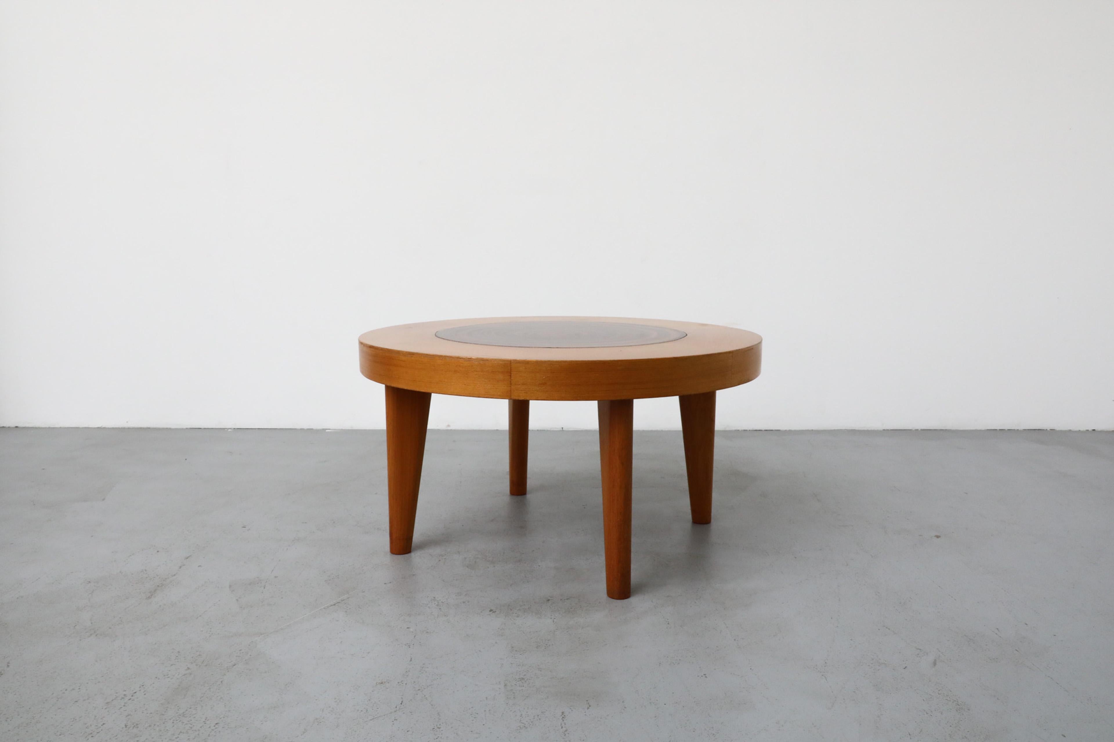 Mid-Century Modern Mid-Century Heavy Round Tree Trunk Slice Salon Table with Tapered Compass Legs For Sale