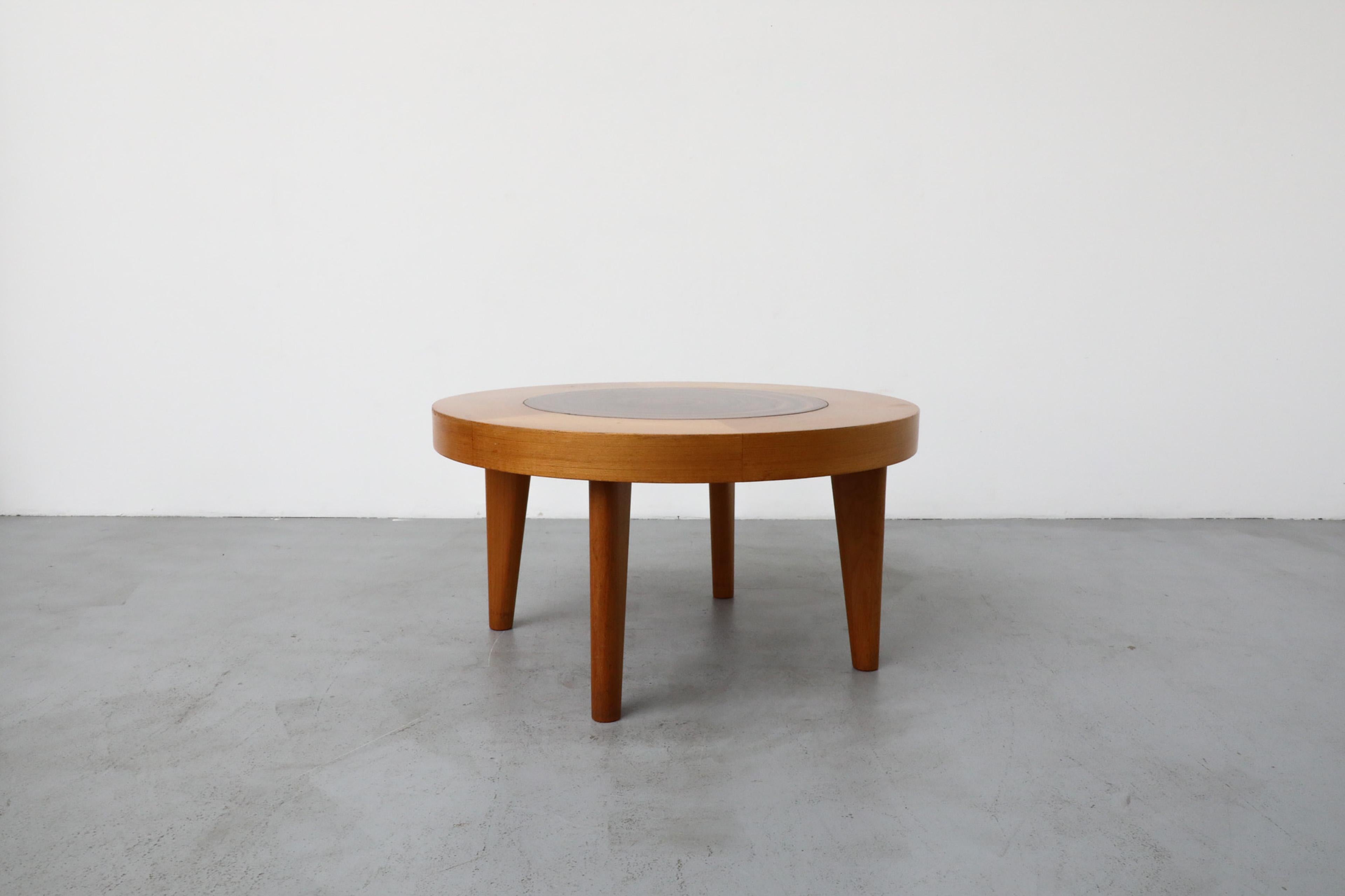 Dutch Mid-Century Heavy Round Tree Trunk Slice Salon Table with Tapered Compass Legs For Sale