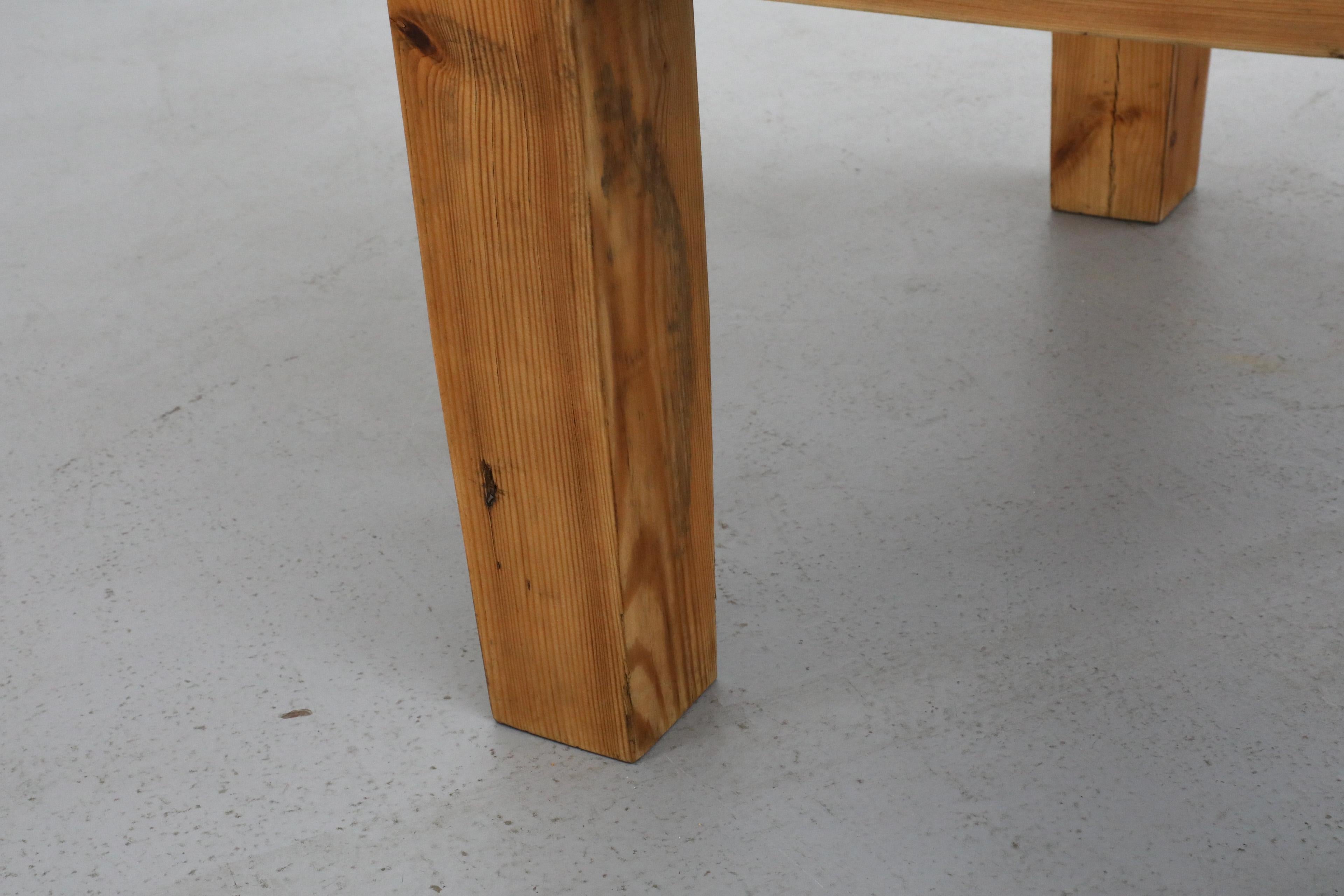 Table de boucherie suédoise du milieu du siècle dernier, avec pieds en pin et accents métalliques en vente 13