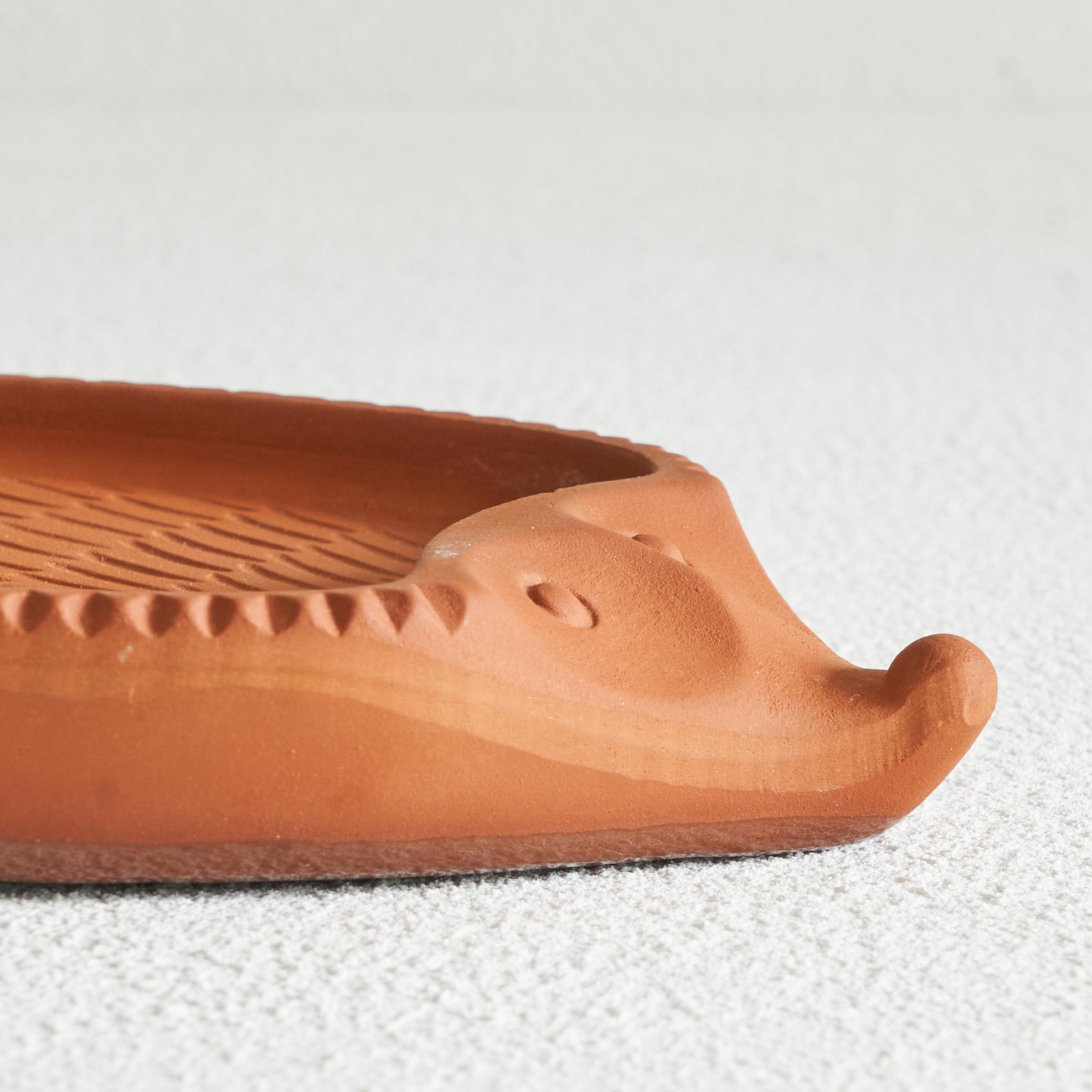 Midcentury 'Hedgehog' Bowl in Terracotta In Good Condition For Sale In Tilburg, NL