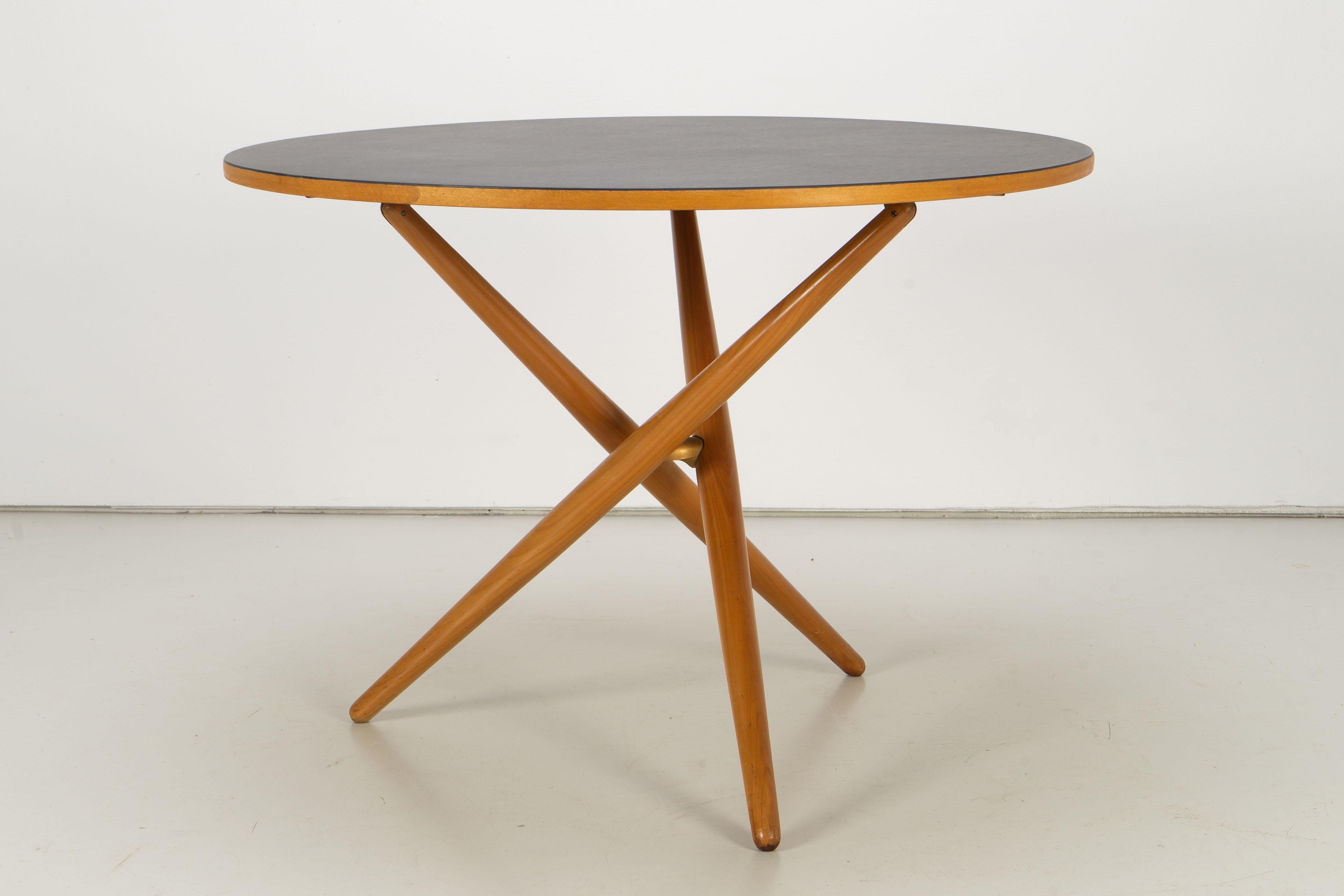 Swiss Mid-Century Height-Adjustable Coffee Table by Jürg Bally for Wohnhilfe, 1951 For Sale
