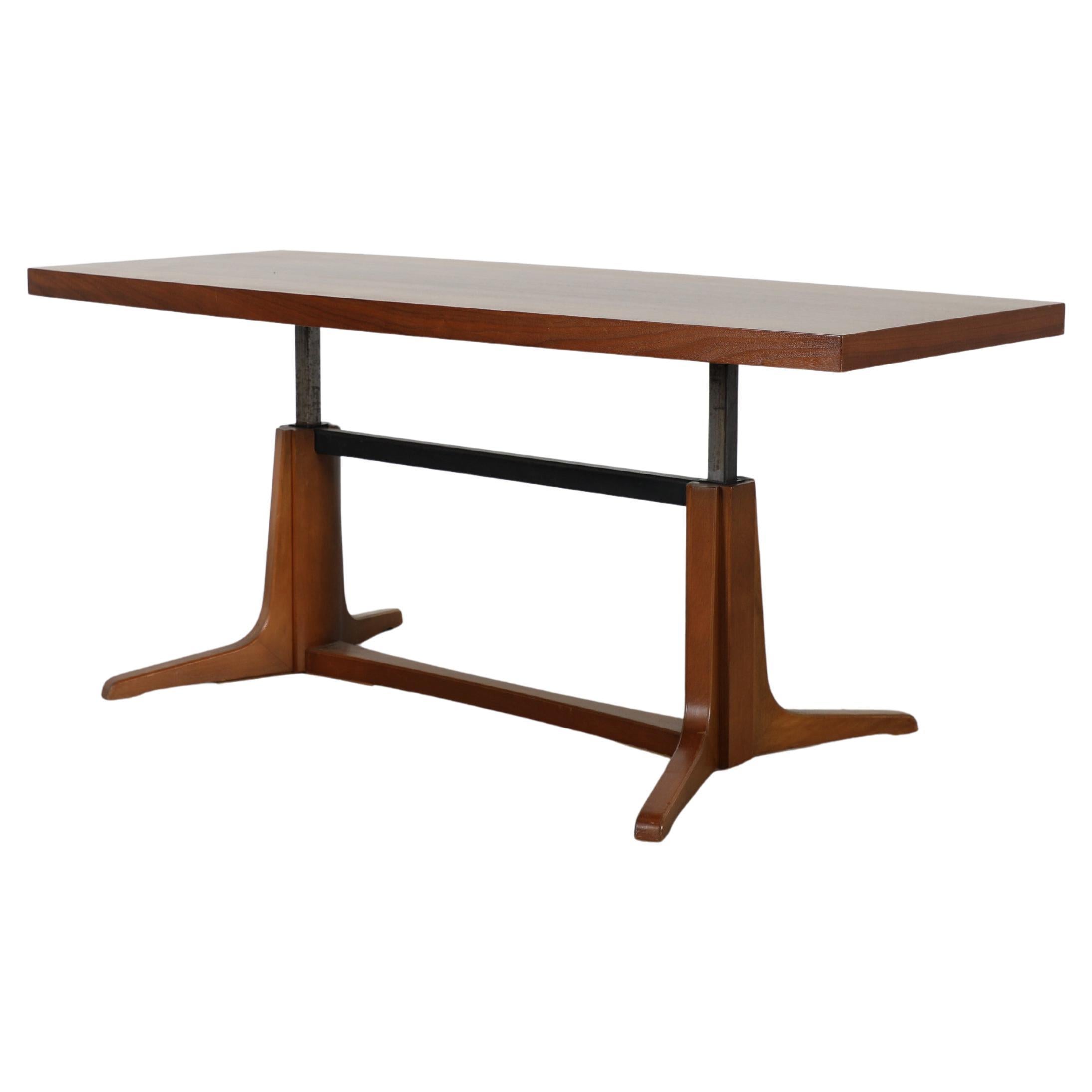 Mesa de escritorio o de comedor de mediados de siglo (regulable en altura) by ILSE Möbel en venta