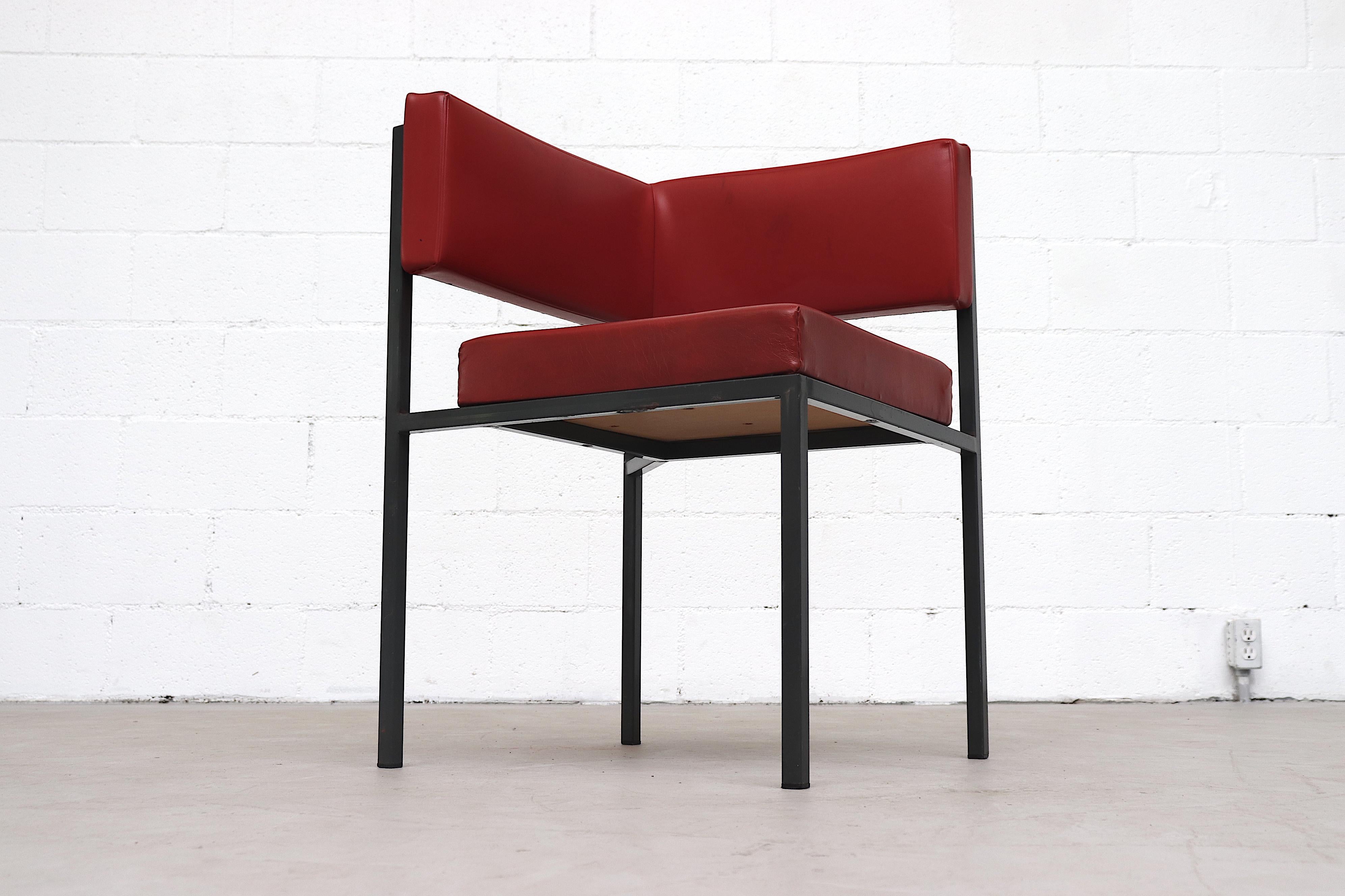Midcentury Hein Stolle Attributed Red Skai Corner Chair In Good Condition In Los Angeles, CA