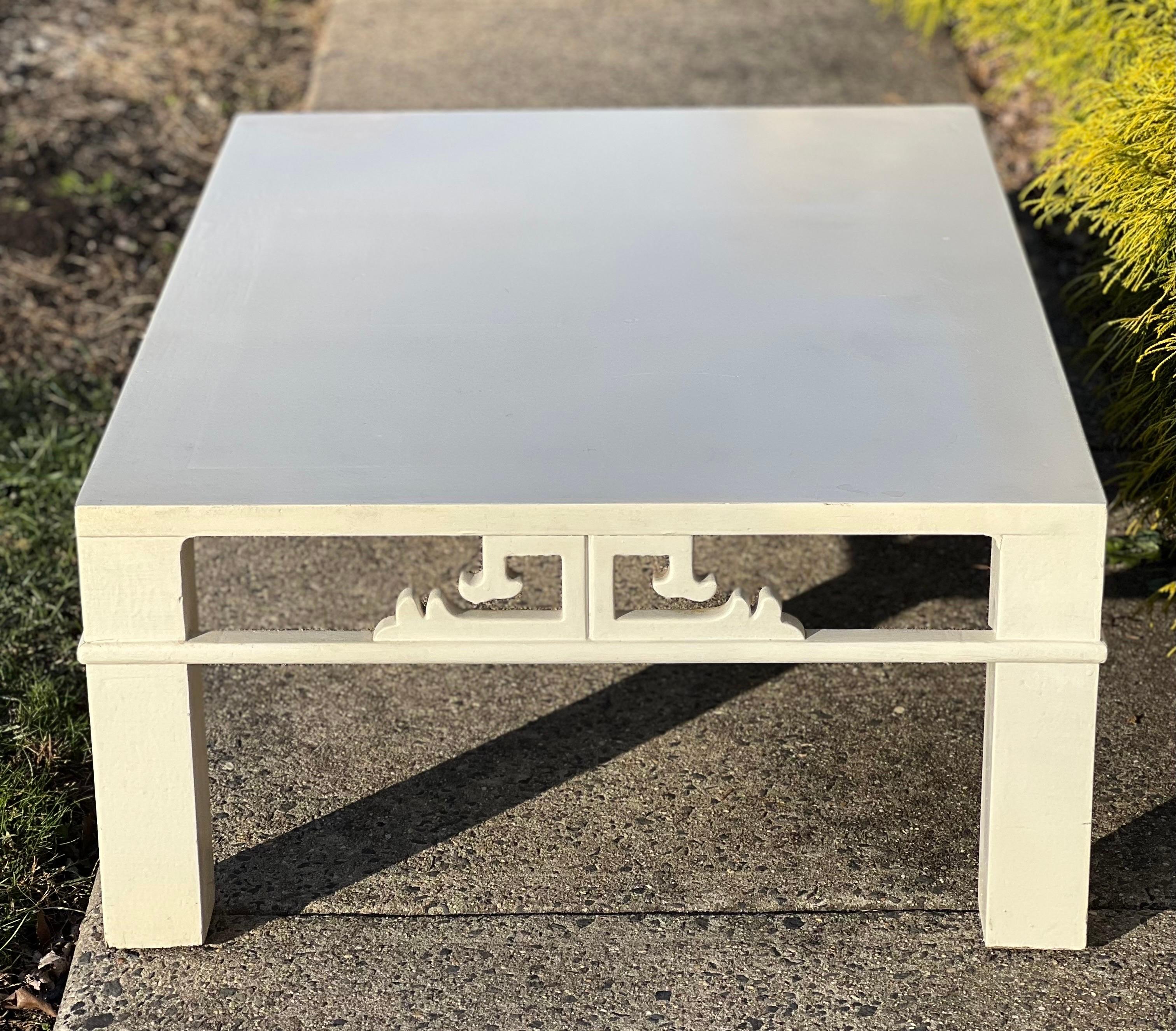 Mid Century Henredon Asian Style Coffee Table For Sale 1