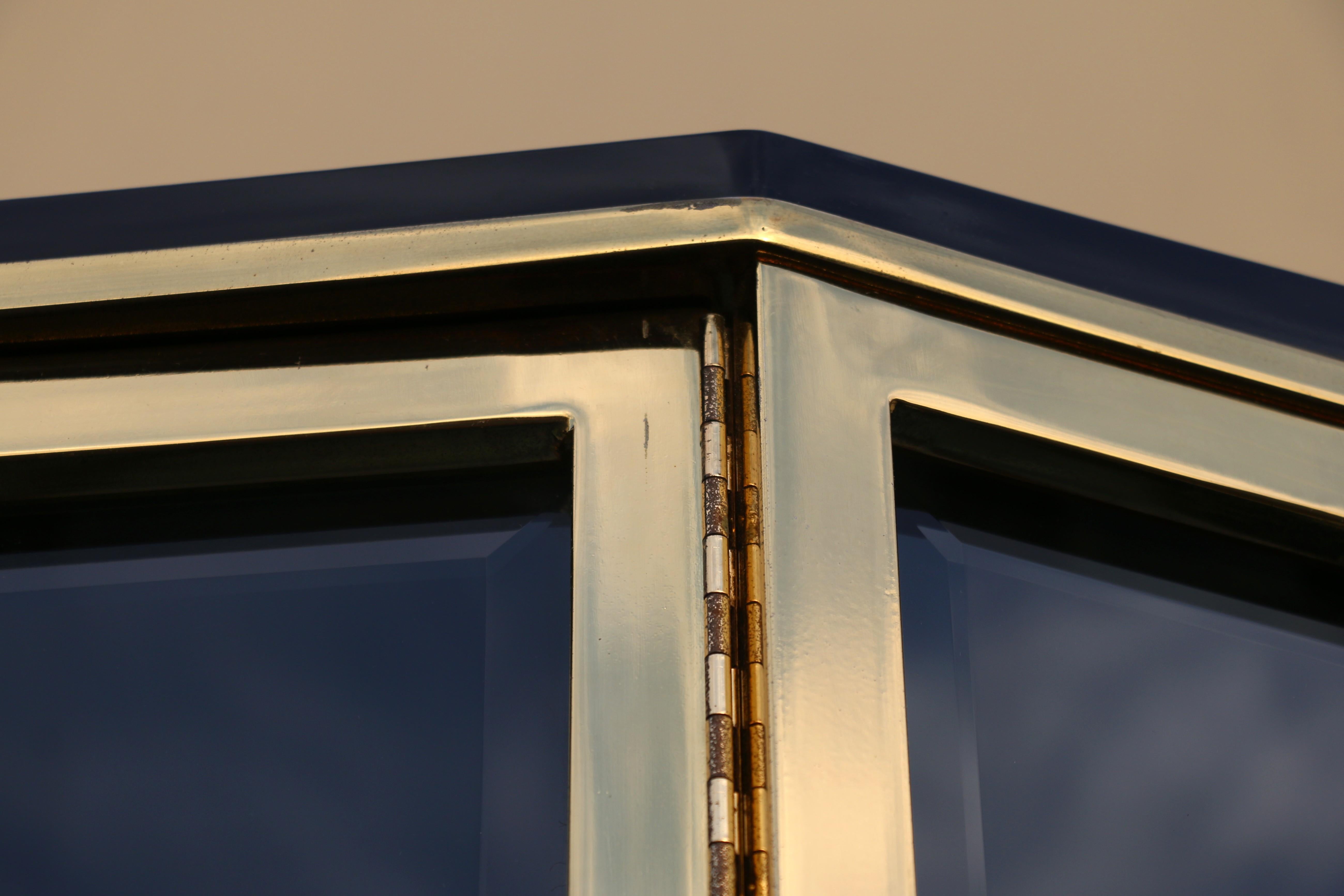 Vetrinette di metà secolo Henredon in lacca nera e vetro d'ottone in vendita 5