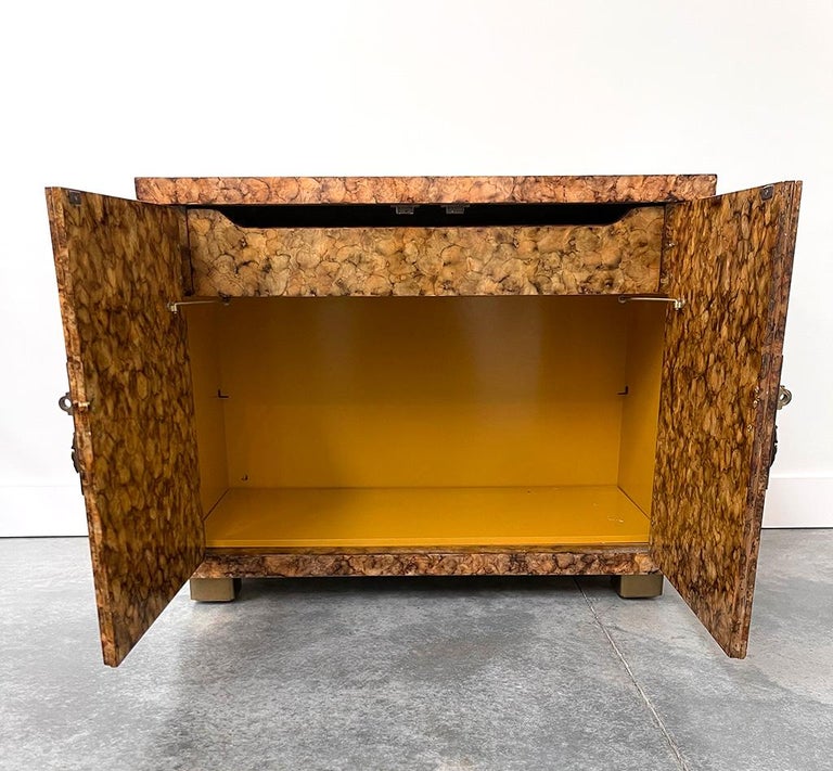 Mid-Century Henredon Faux Tortoise Cabinets, a Pair In Good Condition For Sale In Wichita, KS