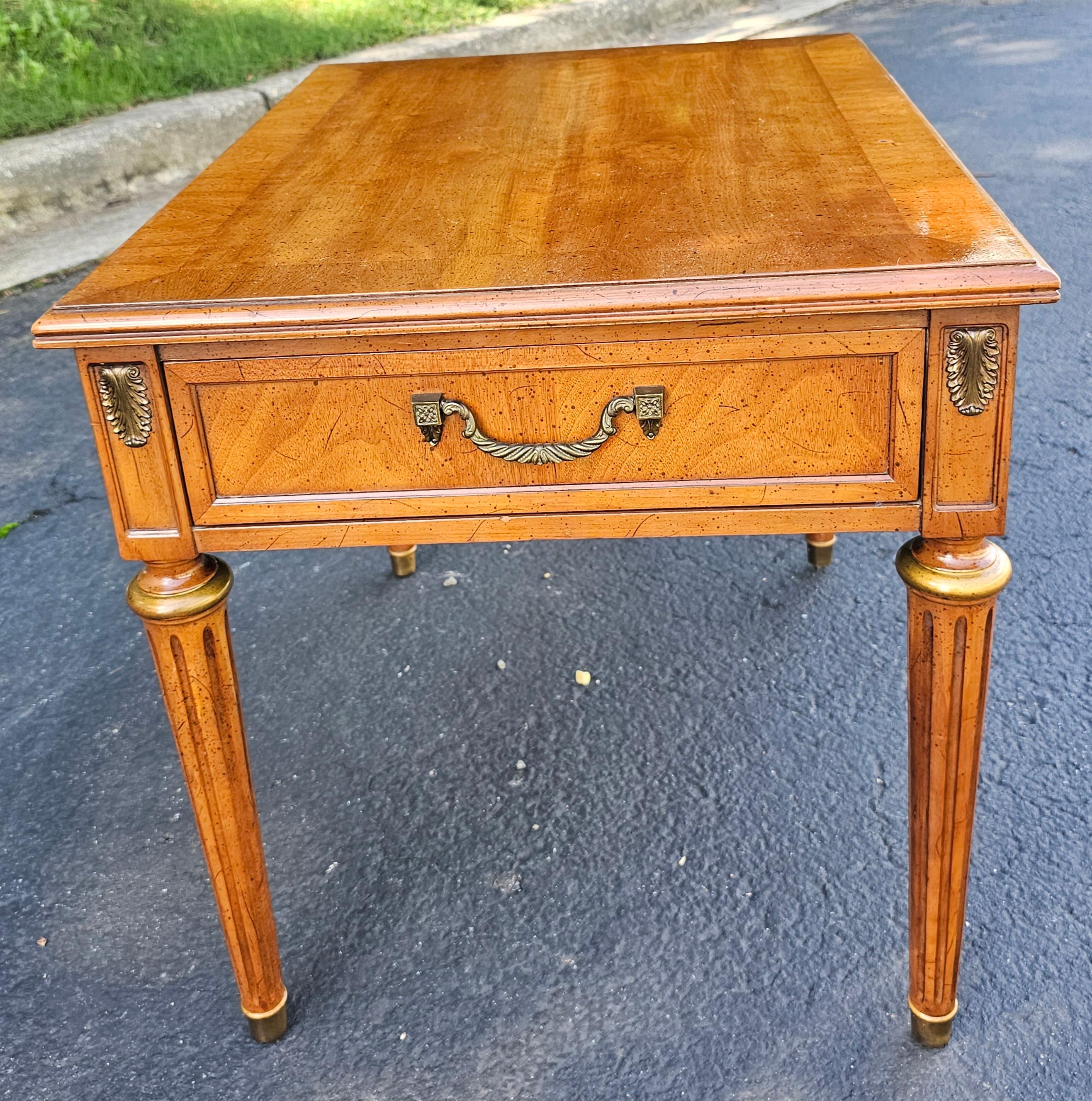 American Mid-Century Henredon Fine Furniture Parcel Gilt Fruitwood & Brass Mount Tables For Sale