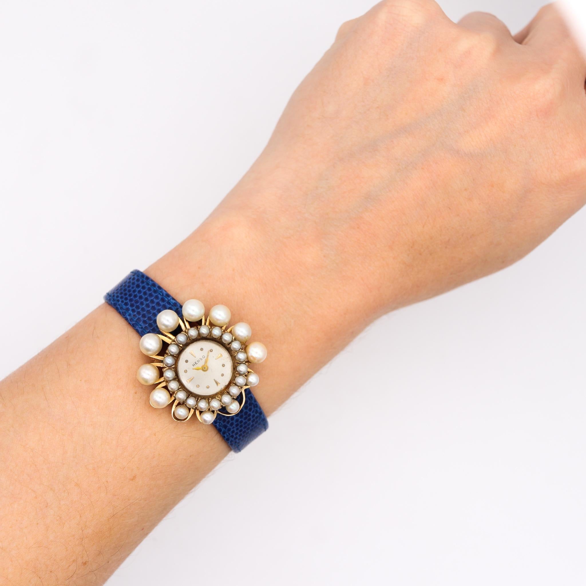 Montre-bracelet rétro Henso du milieu du siècle en or 14 carats avec perles graduées Pour femmes en vente