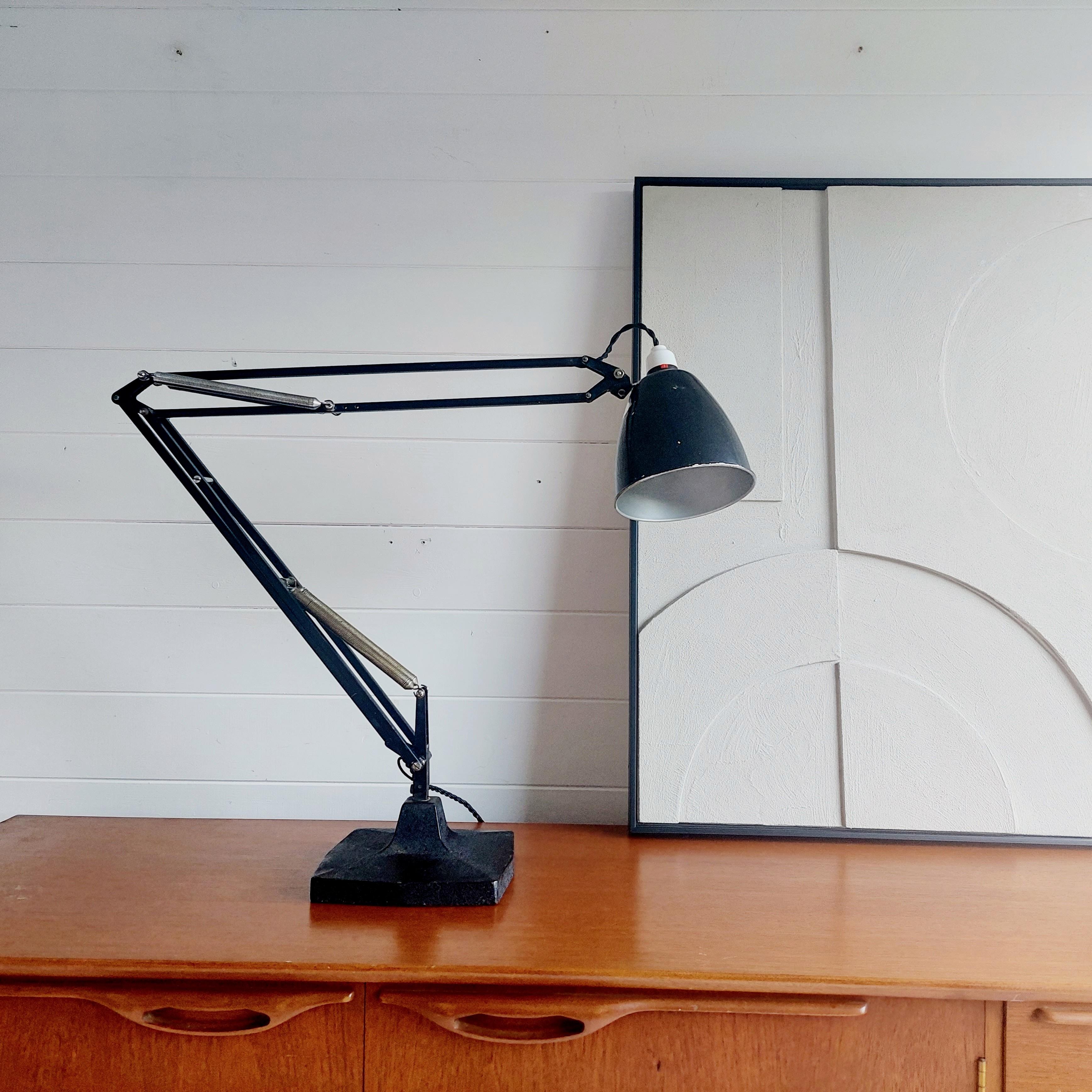 Mid Century Herbert Terry & Sons  Anglepoise 1209 Table Lamp Desk Lamp , 40s For Sale 1