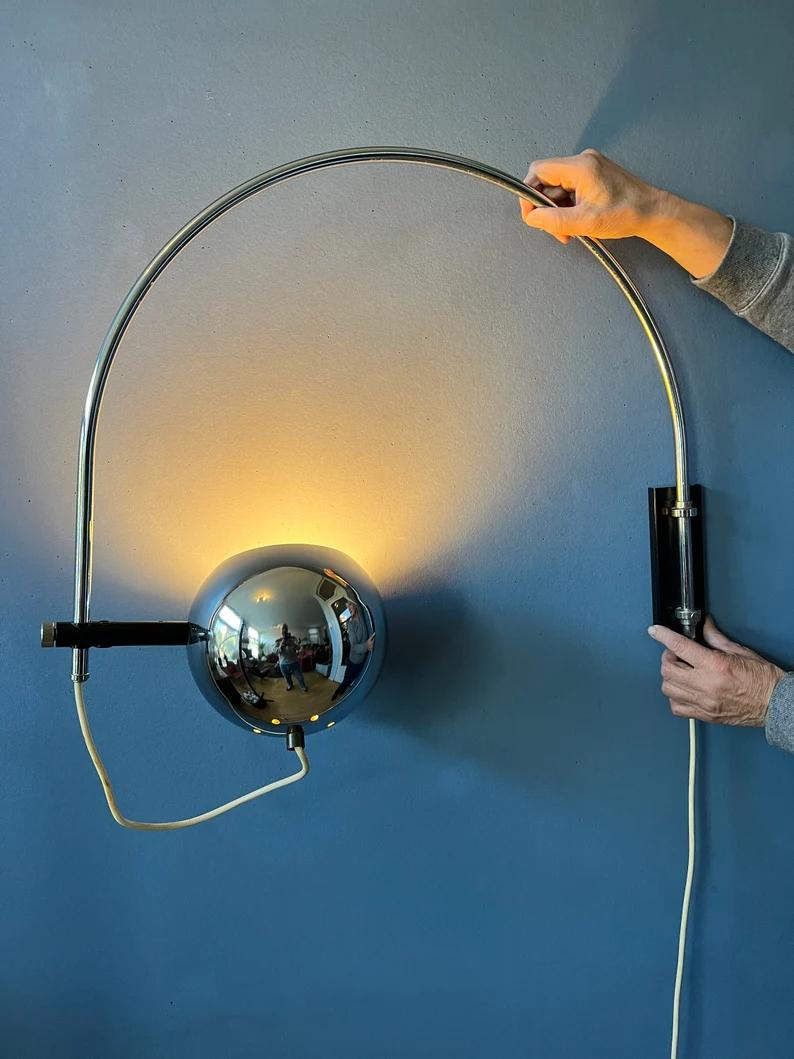Mid Century Herda Eyeball Wall Lamp in Chrome Space Age Lamp, 1970s In Good Condition For Sale In ROTTERDAM, ZH