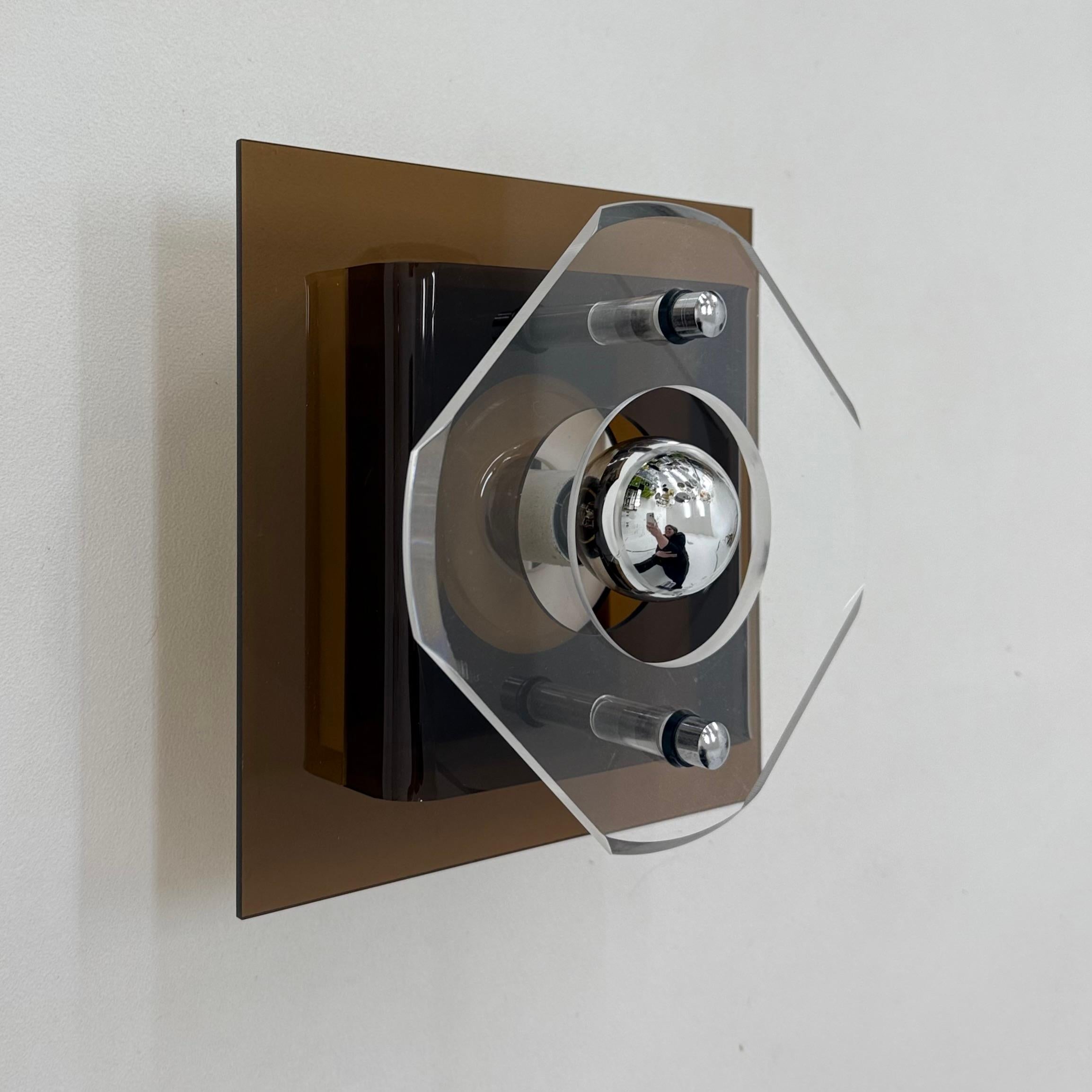 Mid century Herda Plexiglas wall lamp sconce , 1970s 11