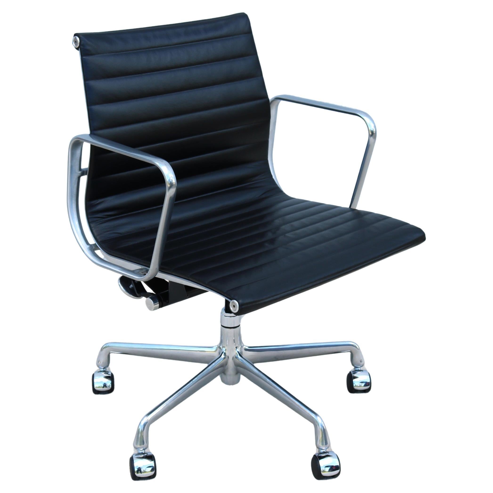 Mid-Century Herman Miller Eames Aluminum Group Black Leather Management Chair