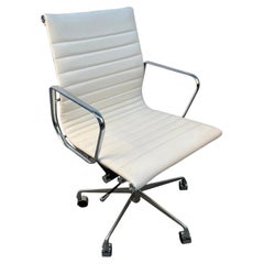 Mid-Century Herman Miller Style Rolling Office Chair