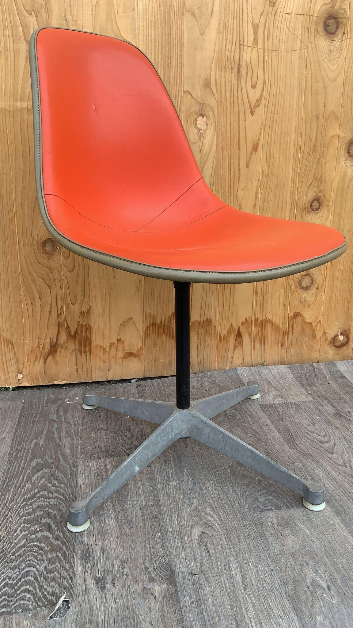 Mid-Century Herman Miller Swivel Shell Chairs in Red Orange Vinyl - Set of 4 For Sale 2