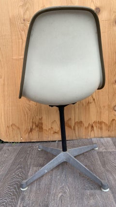 Mid Century Modern Herman Miller Swivel Shell Chairs- Set of 4