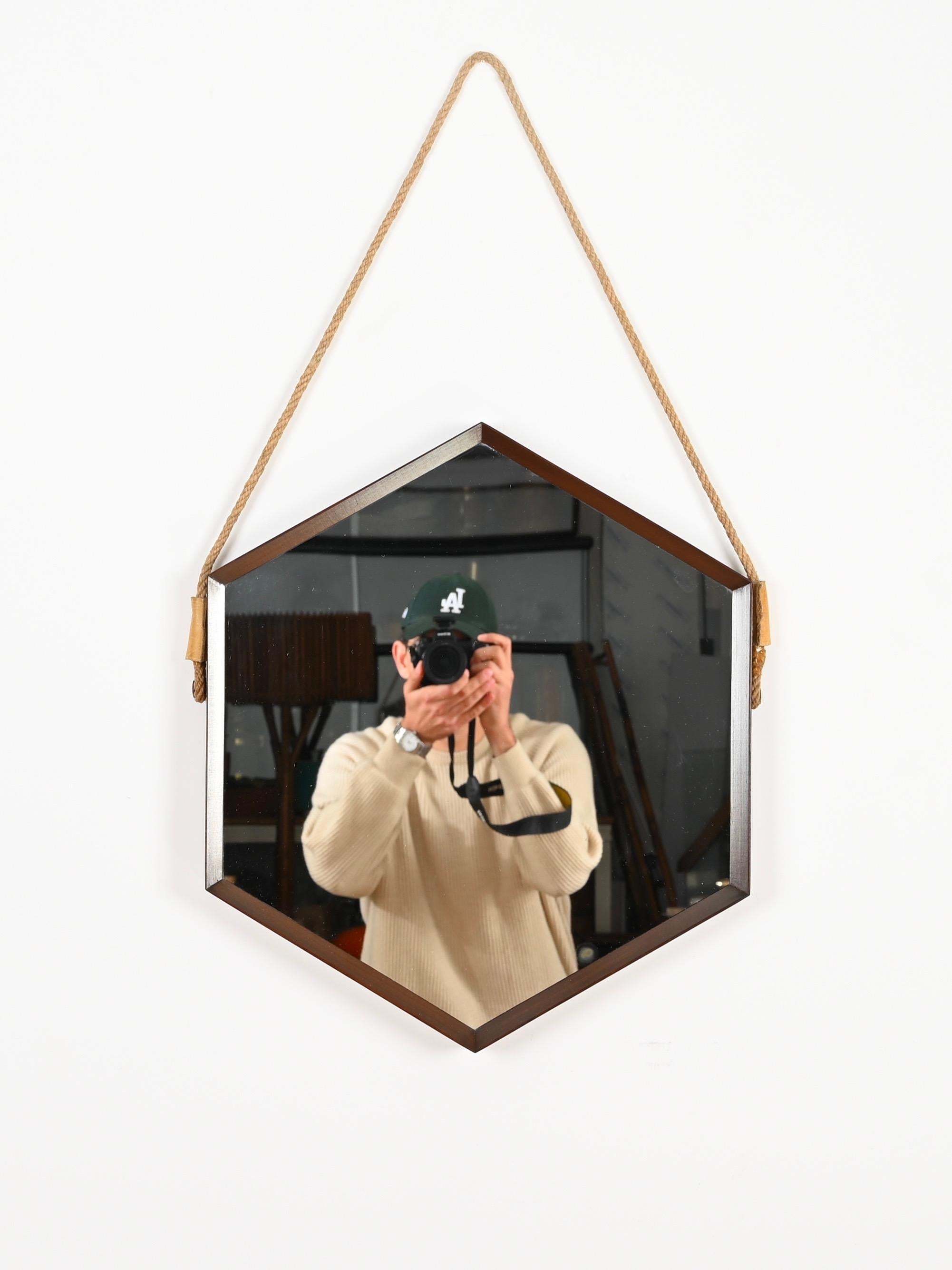 Miroir hexagonal du milieu du siècle dernier en teck et cuir par Campo & Graffi, Italie, années 1960 en vente 5
