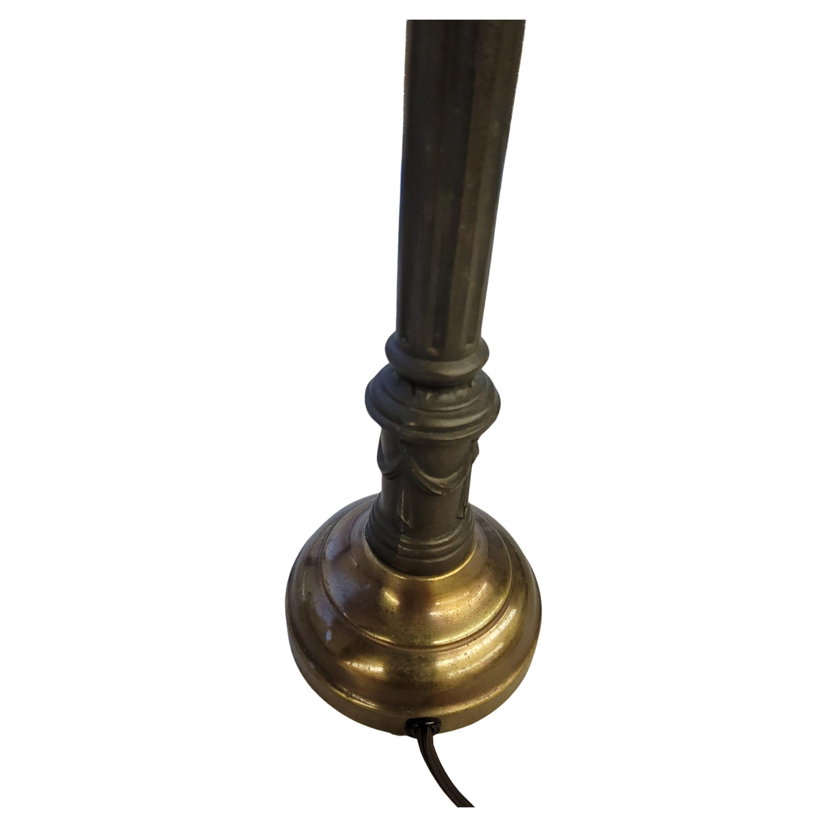 Sechseckige Schlackenglas-Tischlampe aus der Mitte des Jahrhunderts (amerikanisch)