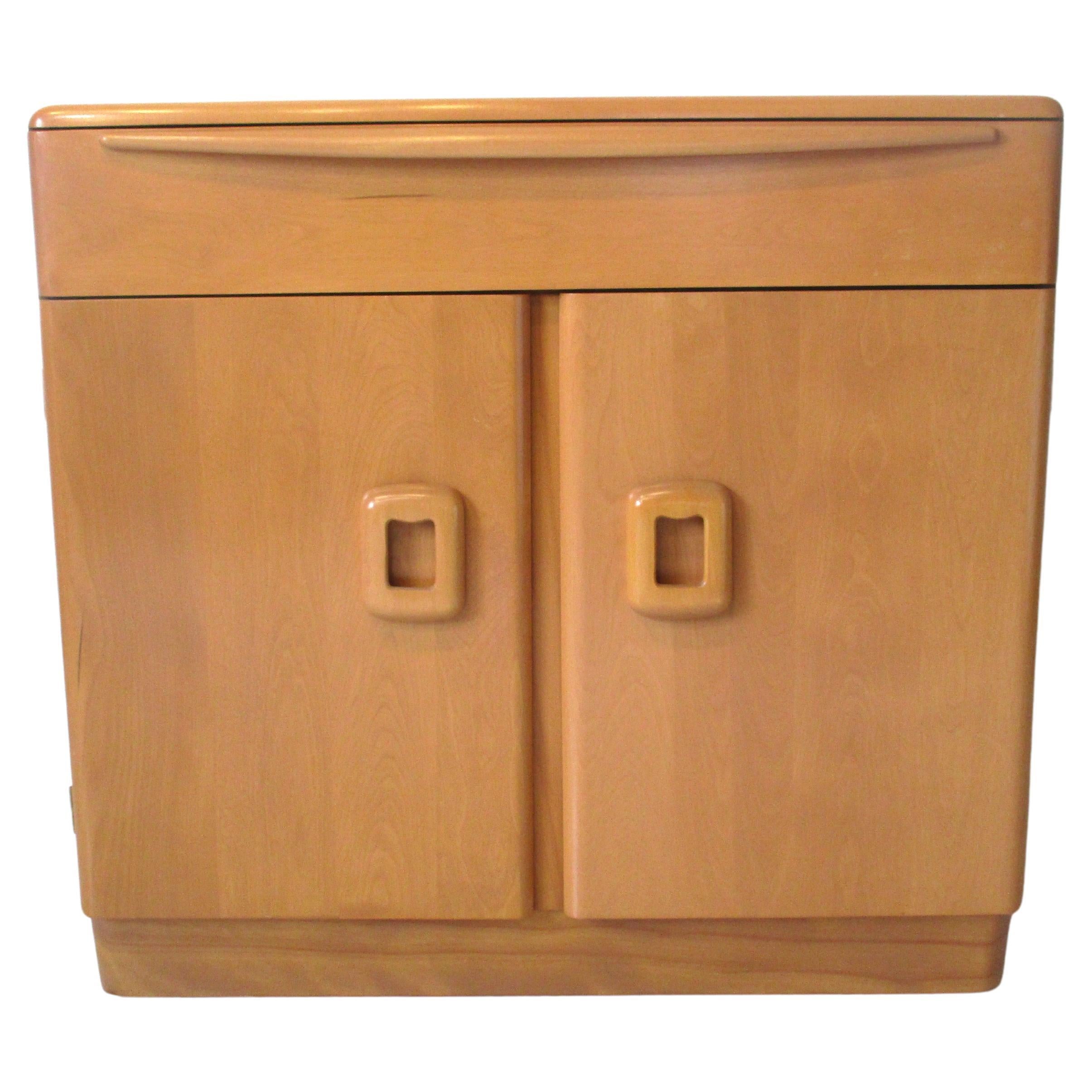 Midcentury Heywood Wakefield Cabinet M590 in Champagne