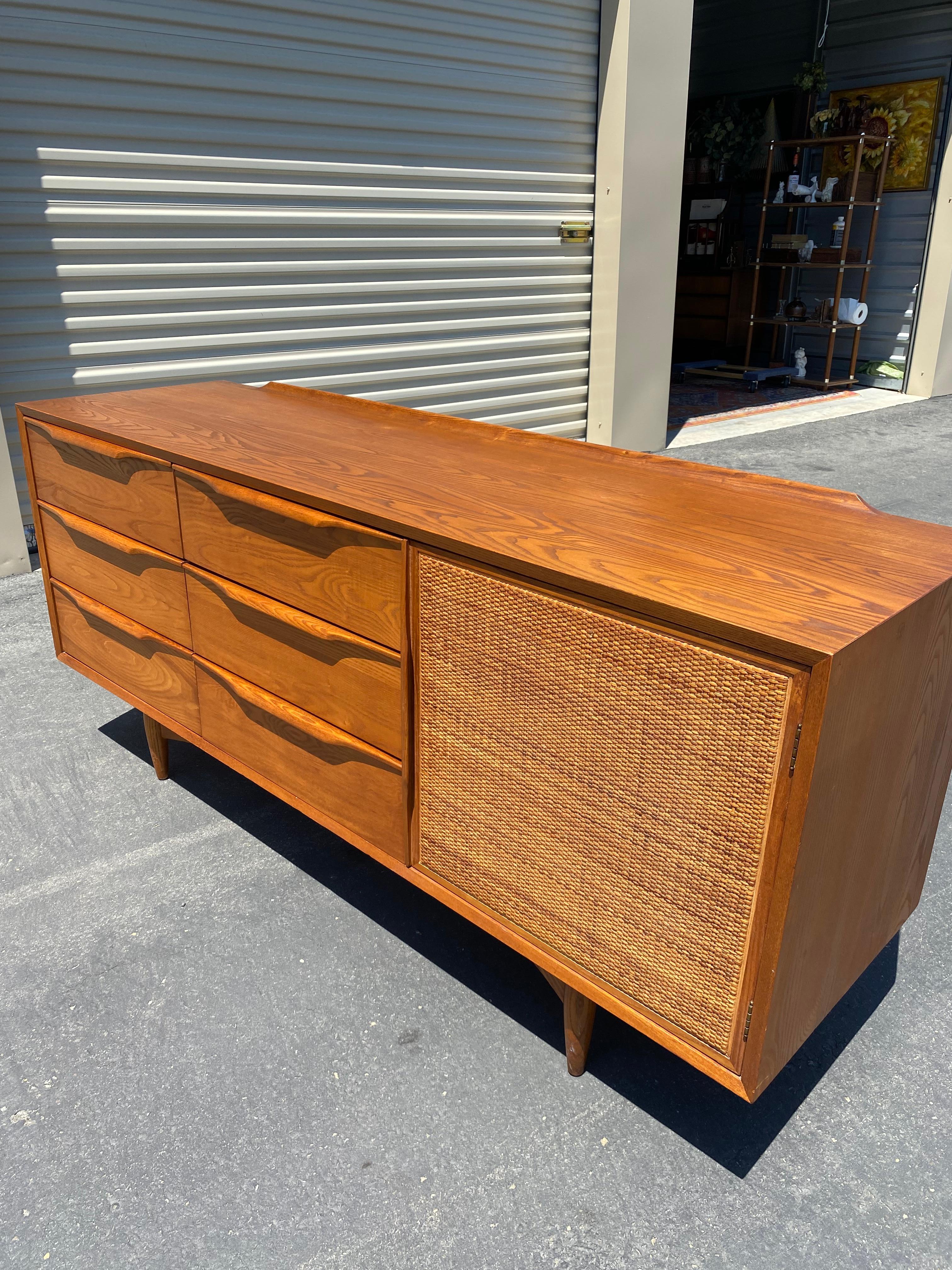 Midcentury Heywood Wakefield Dresser Credenza 10