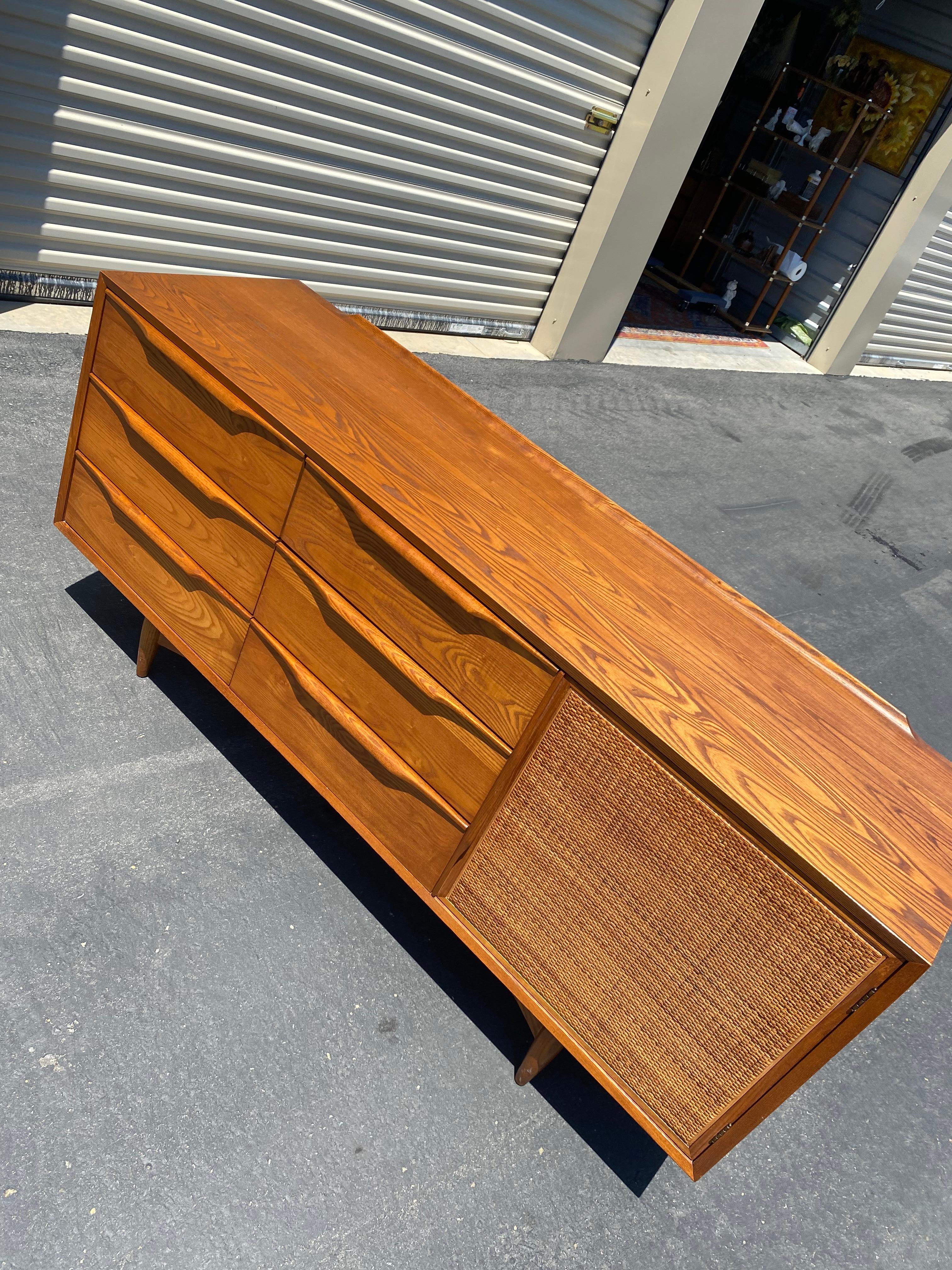 Midcentury Heywood Wakefield Dresser Credenza 11